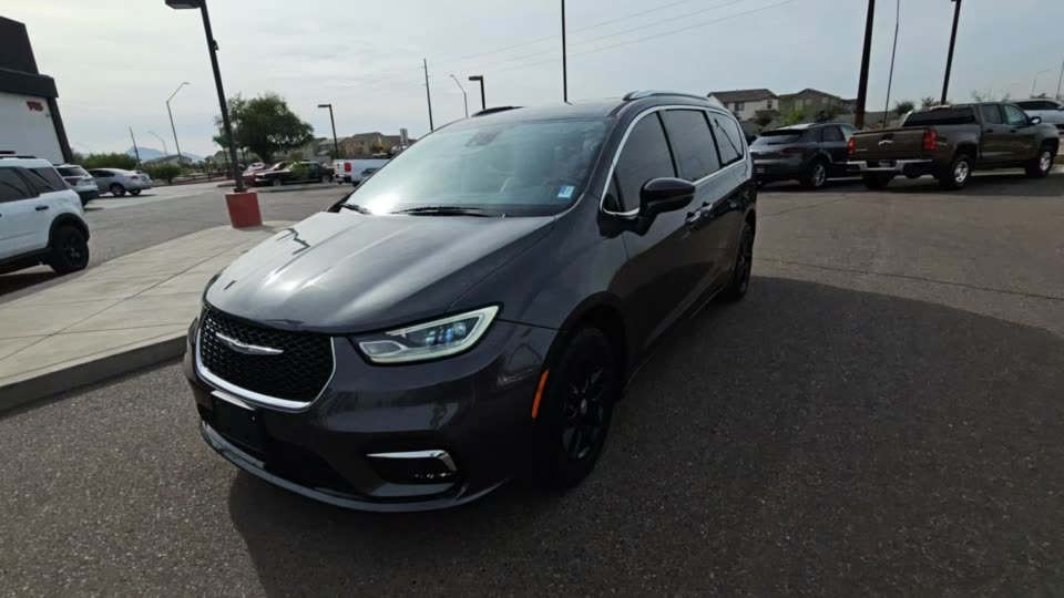 2021 Chrysler Pacifica Touring L 121.6
