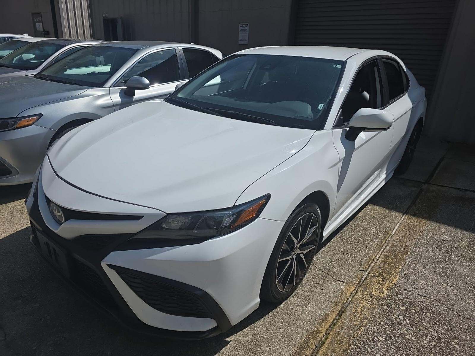 2024 Toyota Camry SE FWD