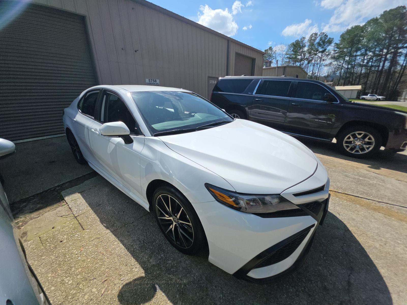 2024 Toyota Camry SE FWD