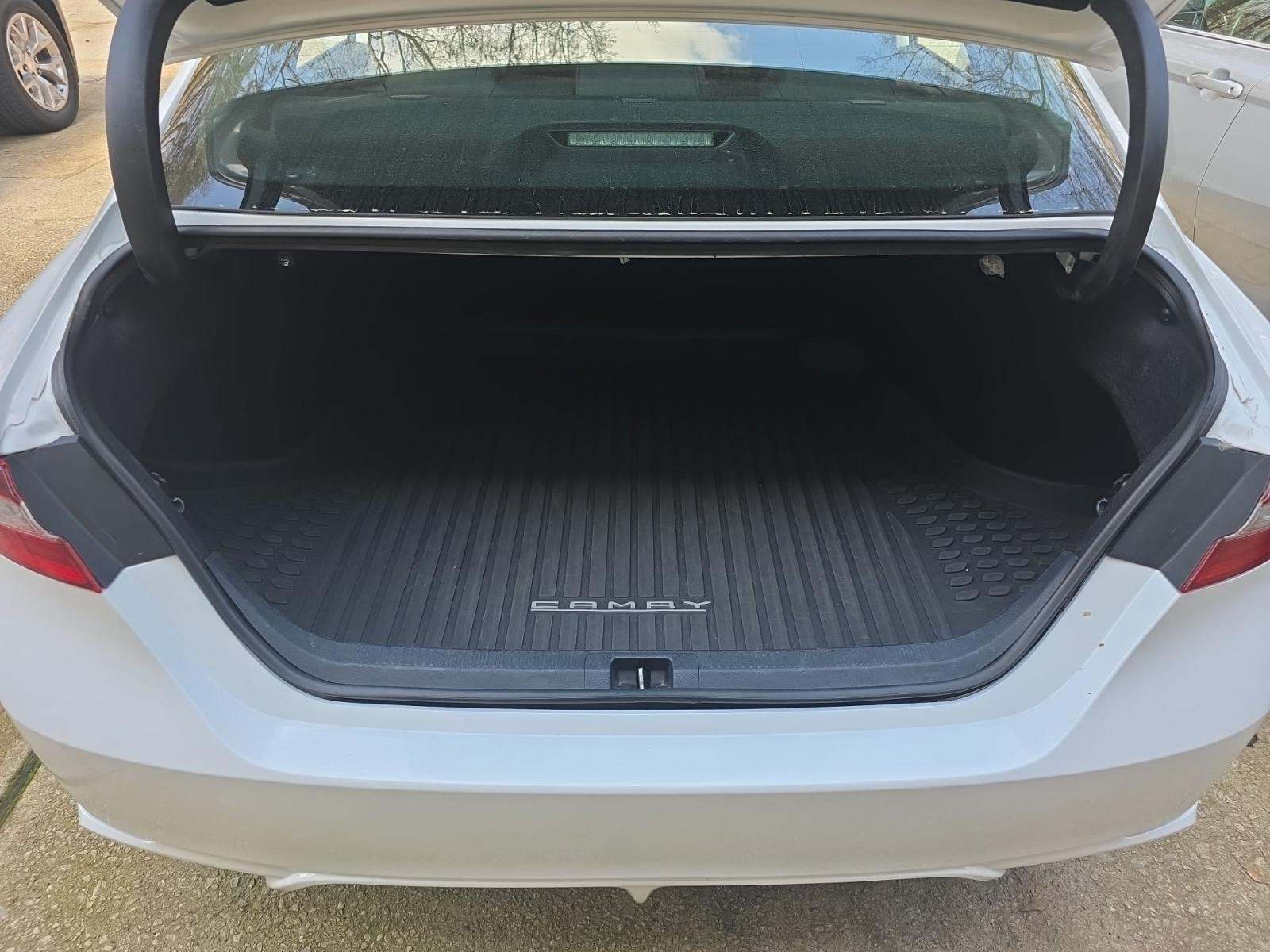 2024 Toyota Camry SE FWD