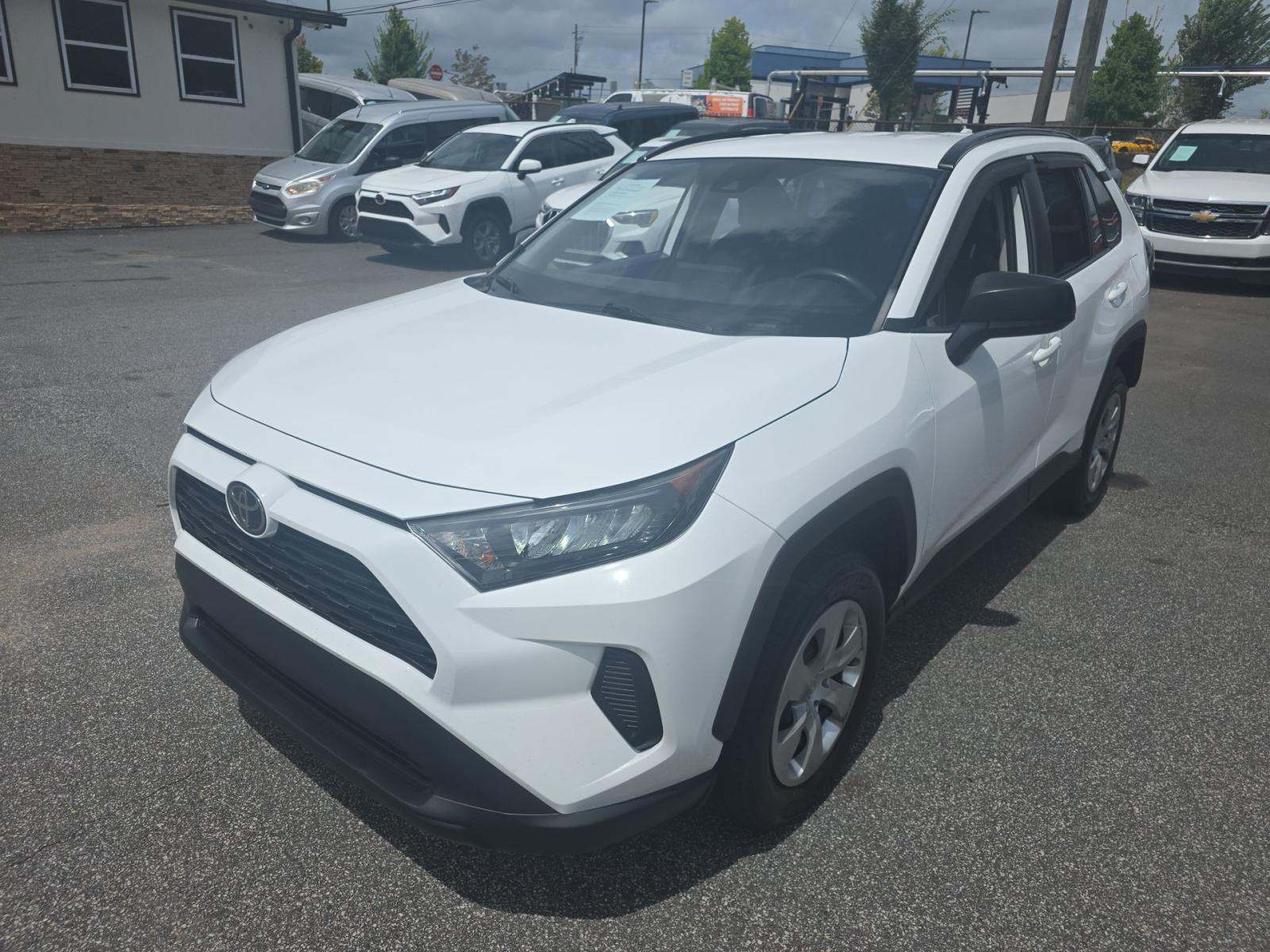 2021 Toyota RAV4 LE FWD