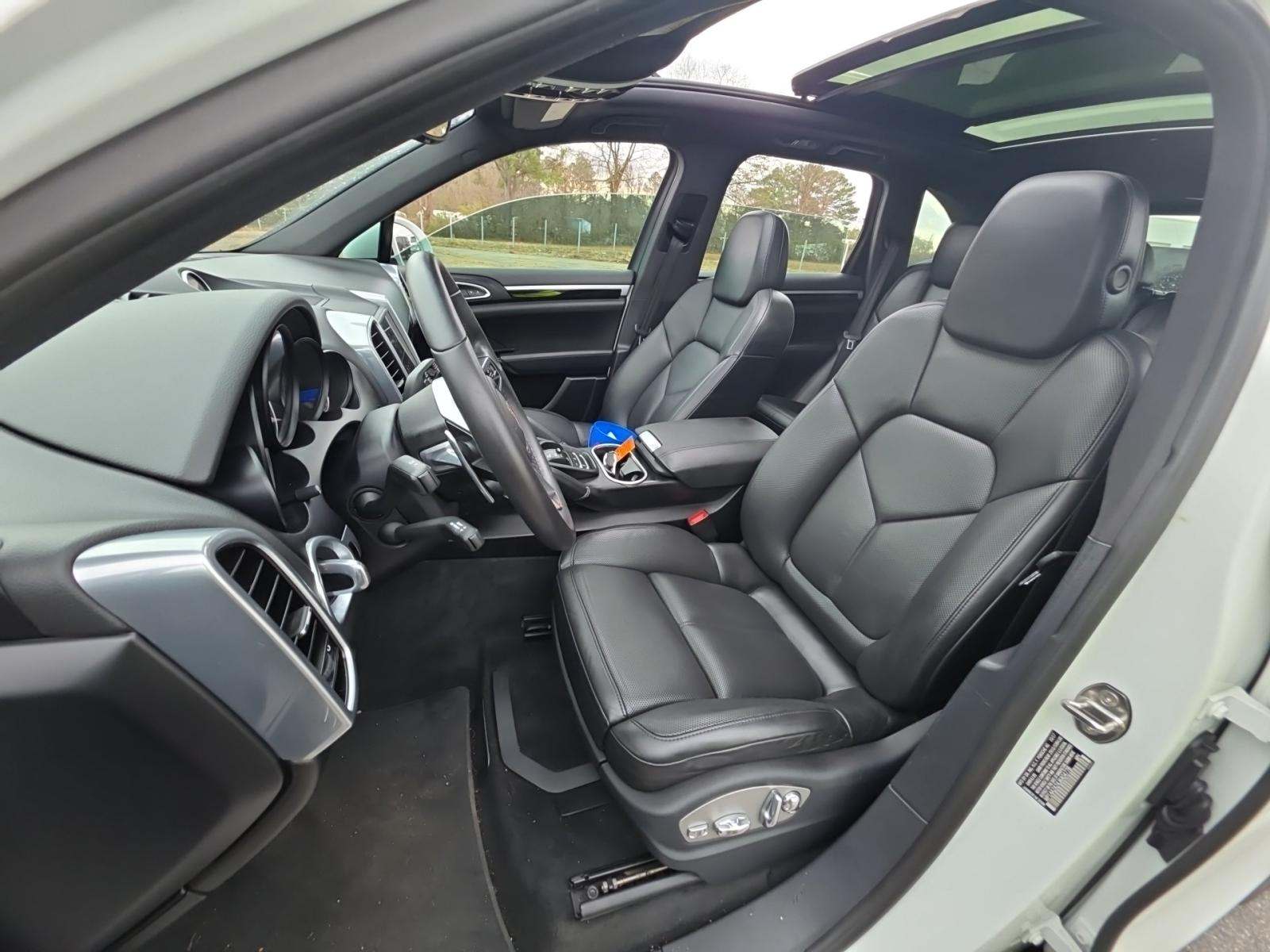 2018 Porsche Cayenne Base AWD