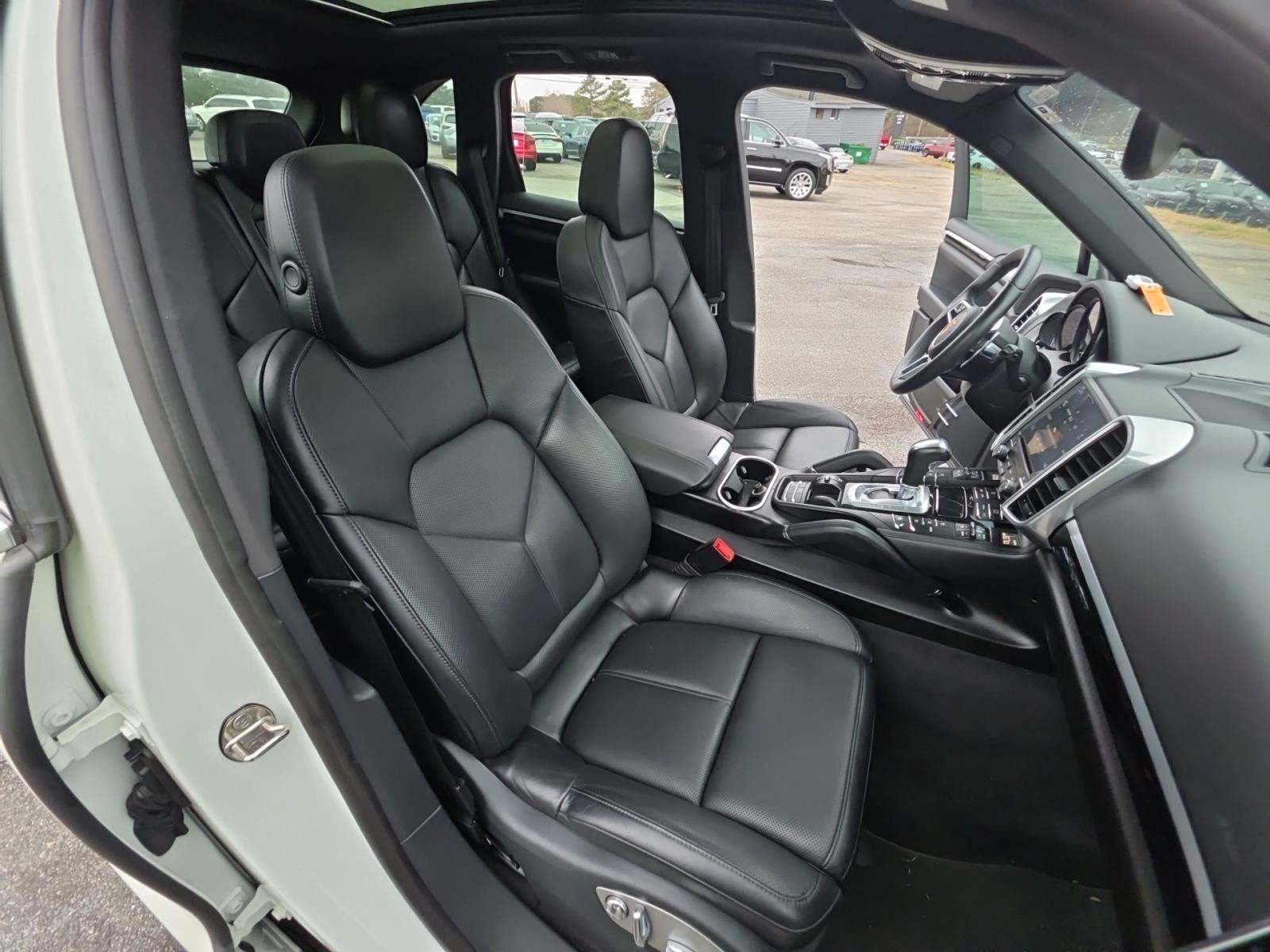 2018 Porsche Cayenne Base AWD