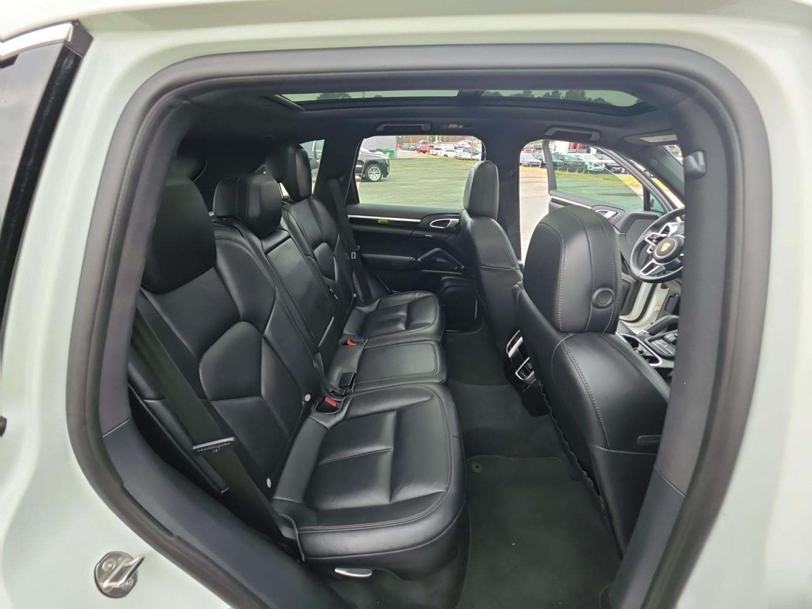 2018 Porsche Cayenne Base AWD