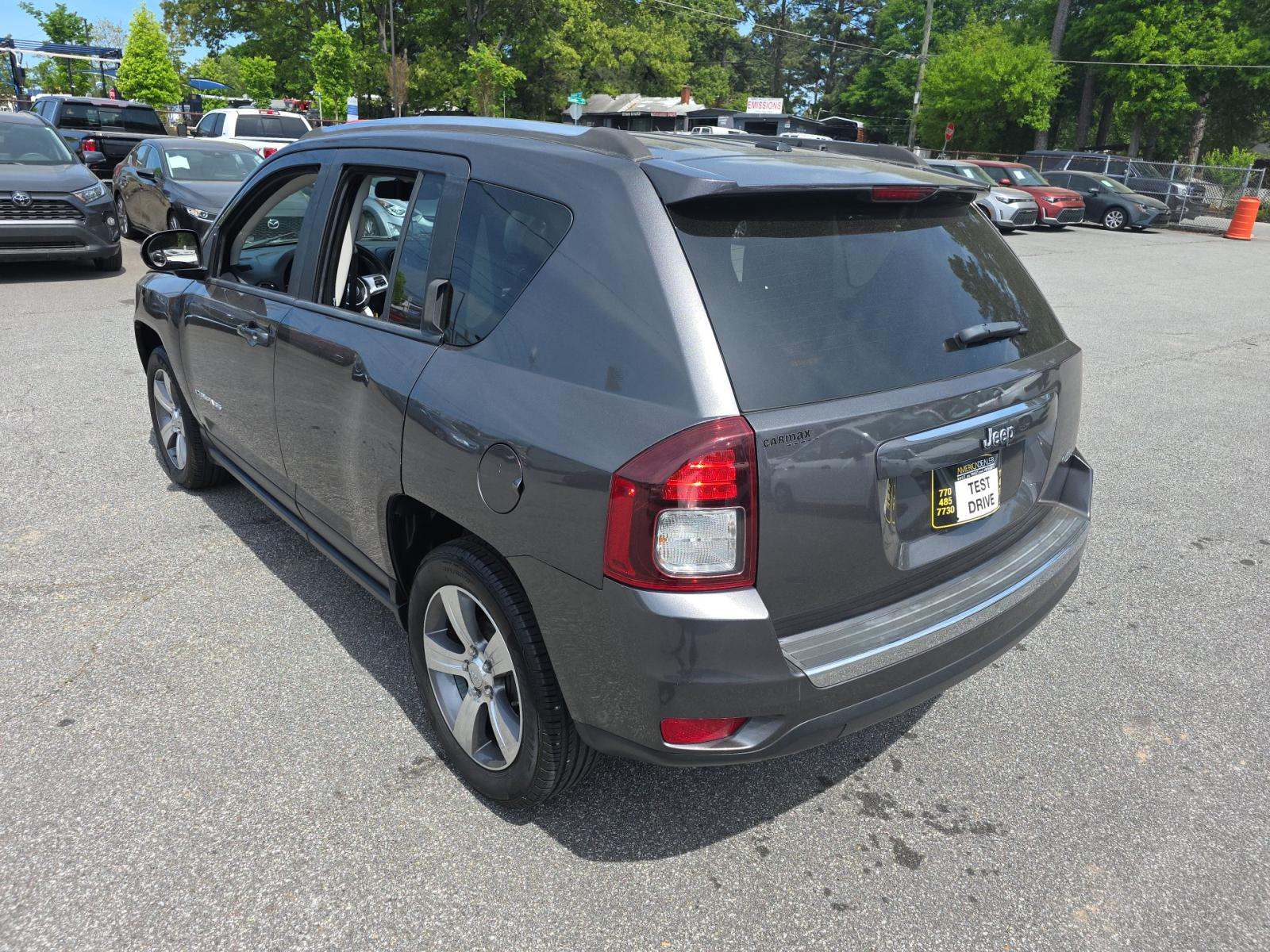 JEEP LATITUDE HIGH ALTITUDE EDITION - 2