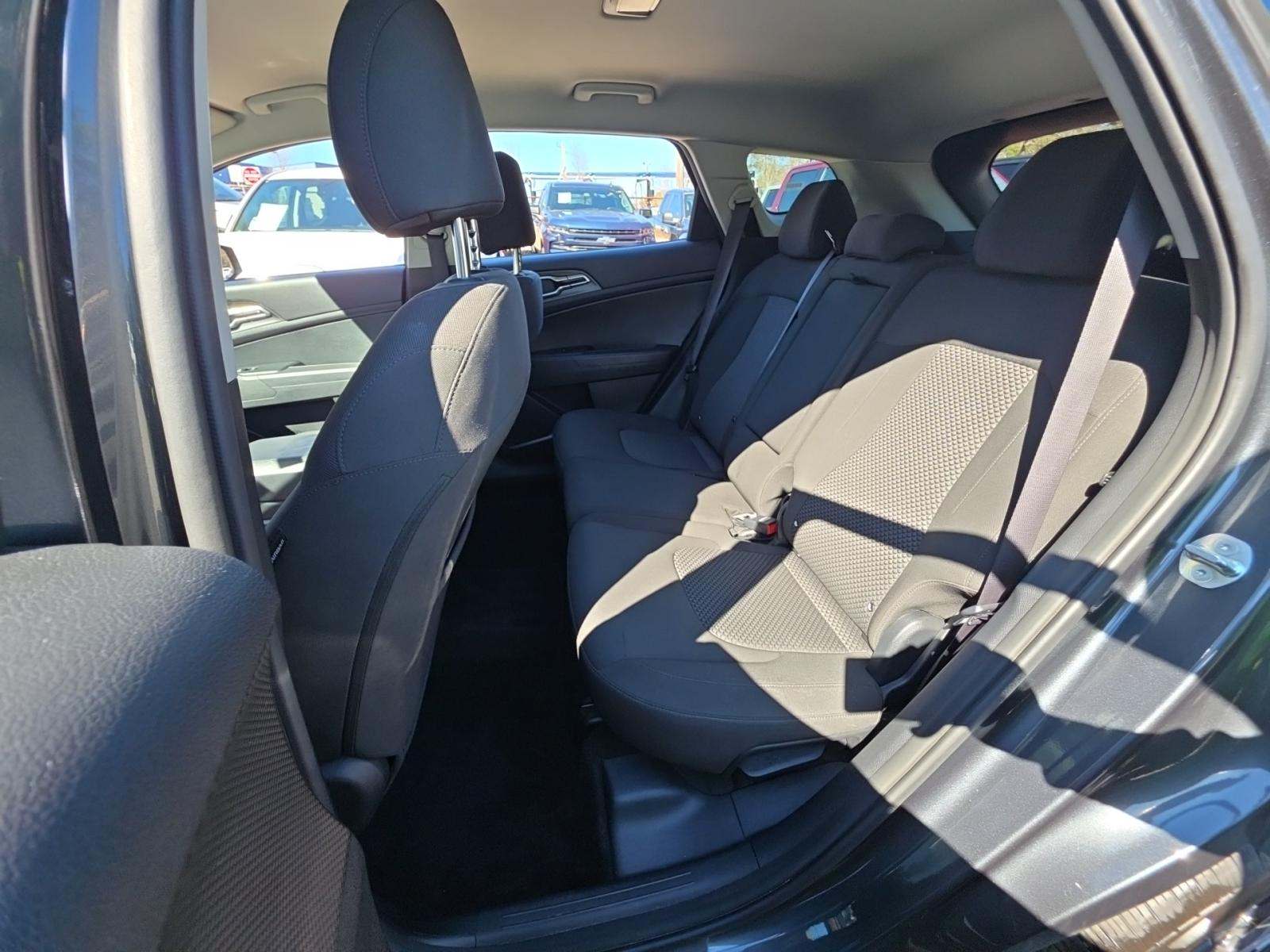 2024 Kia Sportage LX FWD