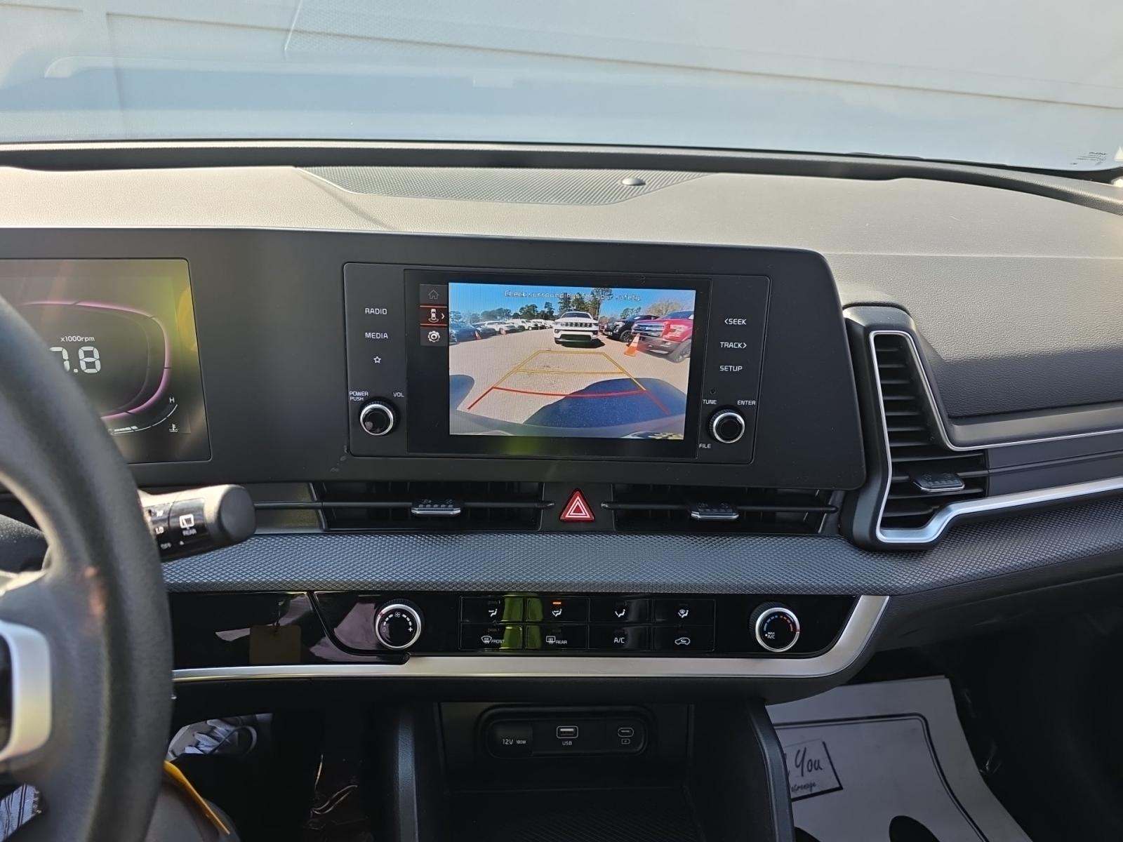 2024 Kia Sportage LX FWD