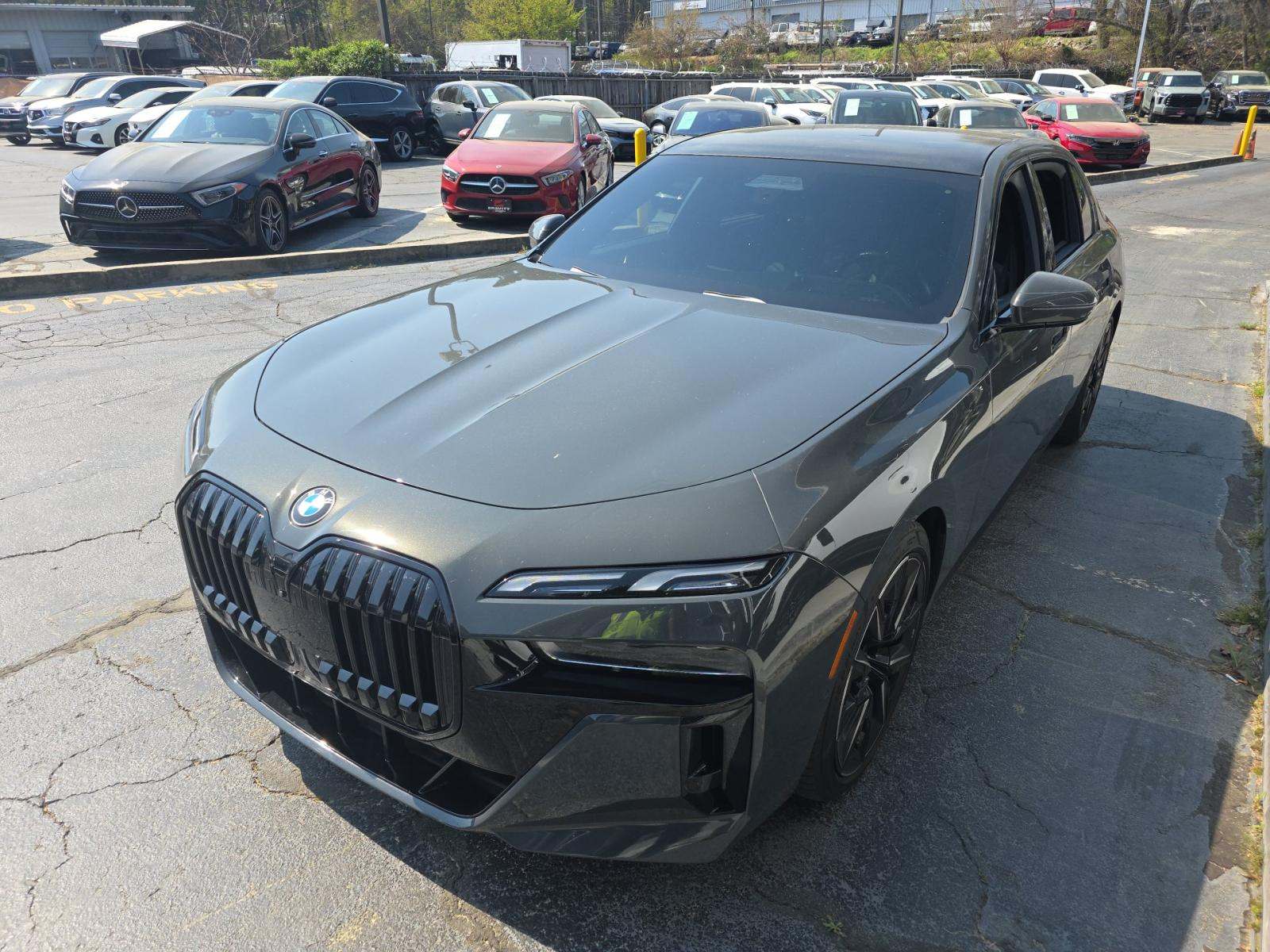 2023 BMW 7 Series 740i RWD