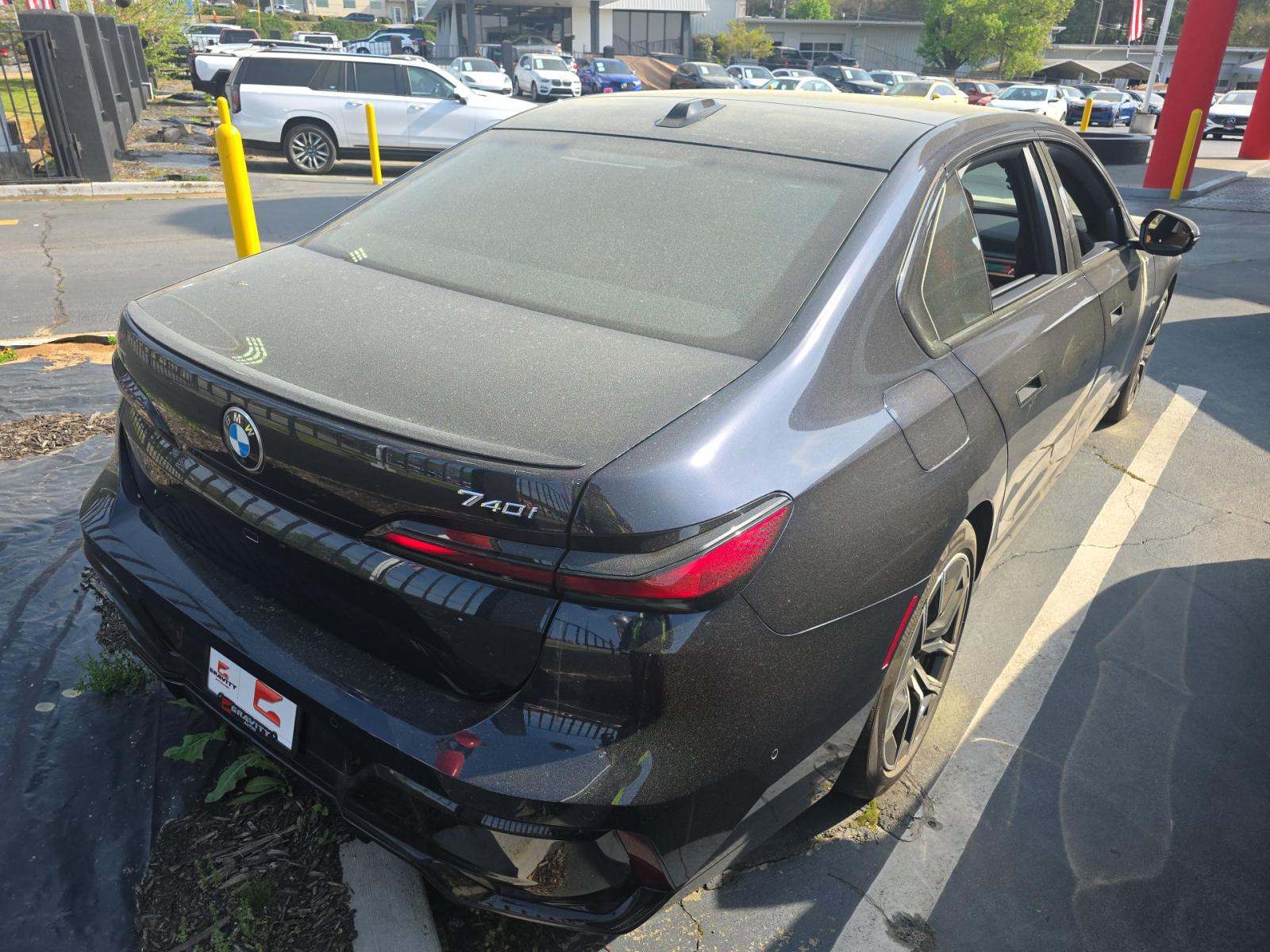 2023 BMW 7 Series 740i RWD
