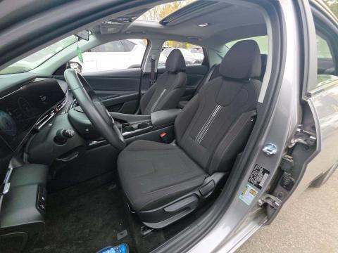 HYUNDAI SEL CONVENIENCE - 2