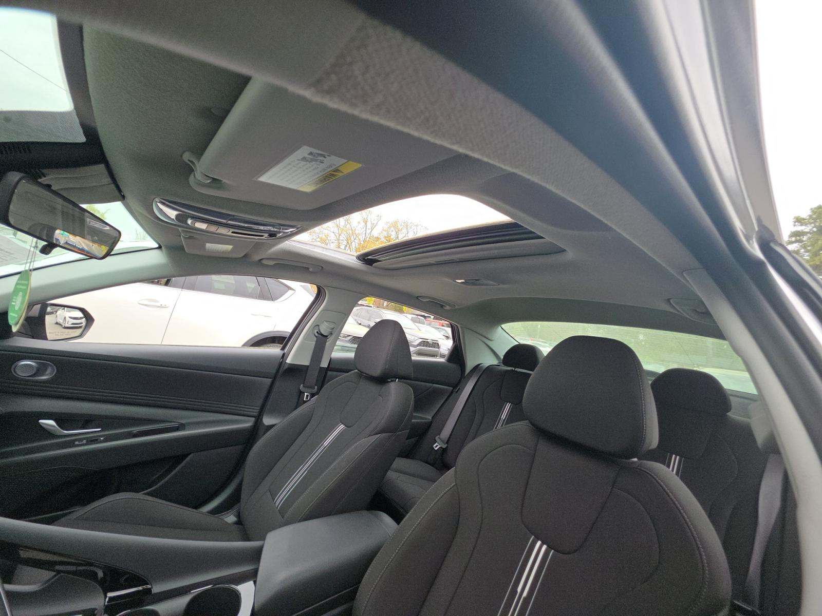 HYUNDAI SEL CONVENIENCE - 7