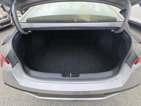 HYUNDAI SEL CONVENIENCE - 10