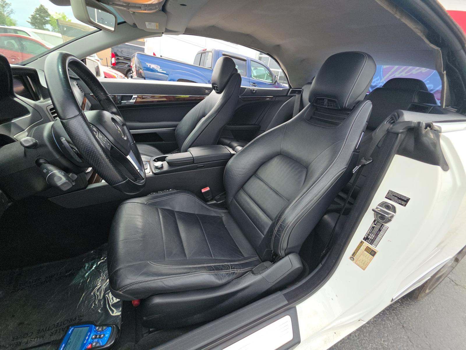 MERCEDES-BENZ E-CLASS - 2