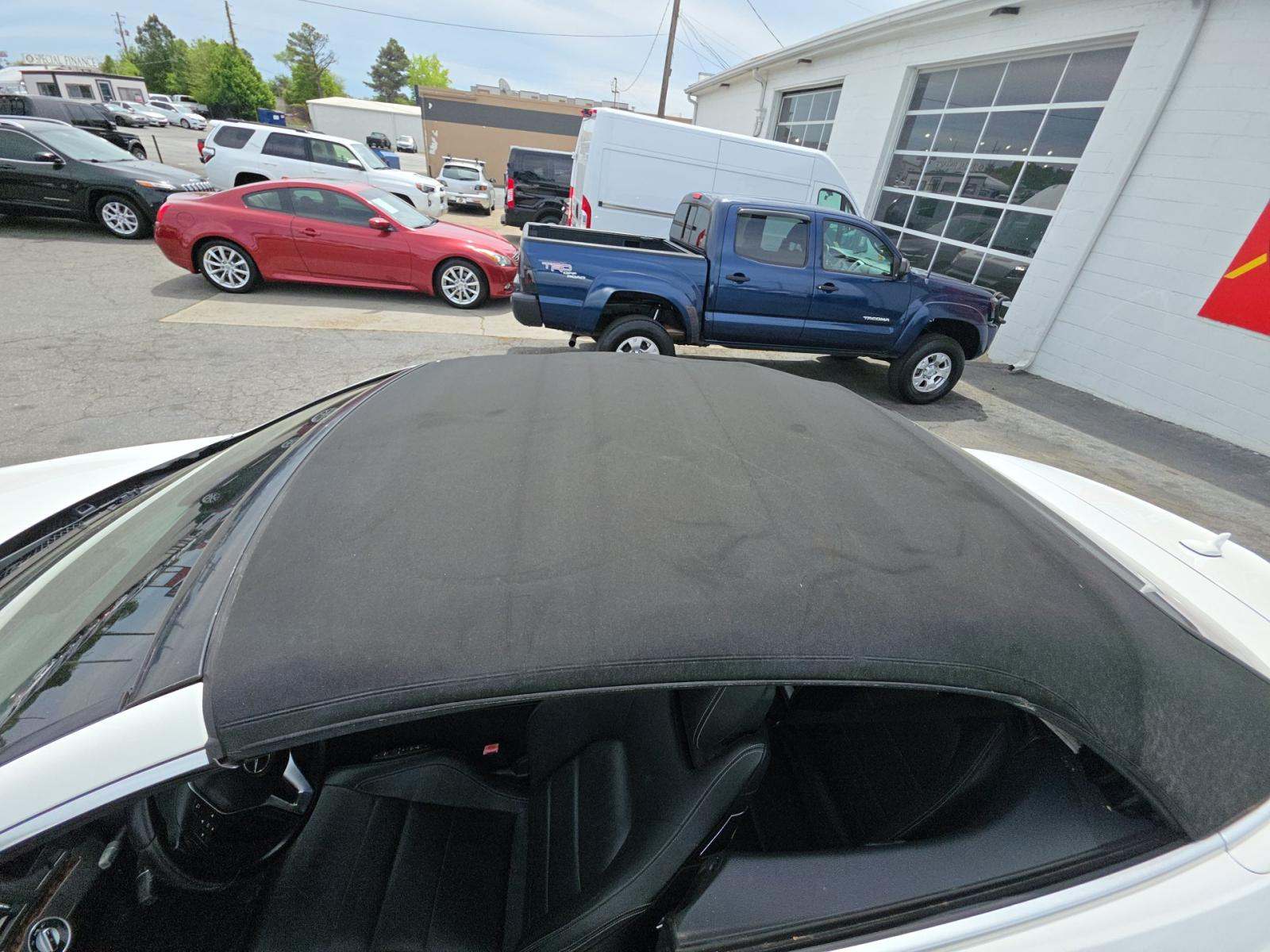 MERCEDES-BENZ E-CLASS - 8