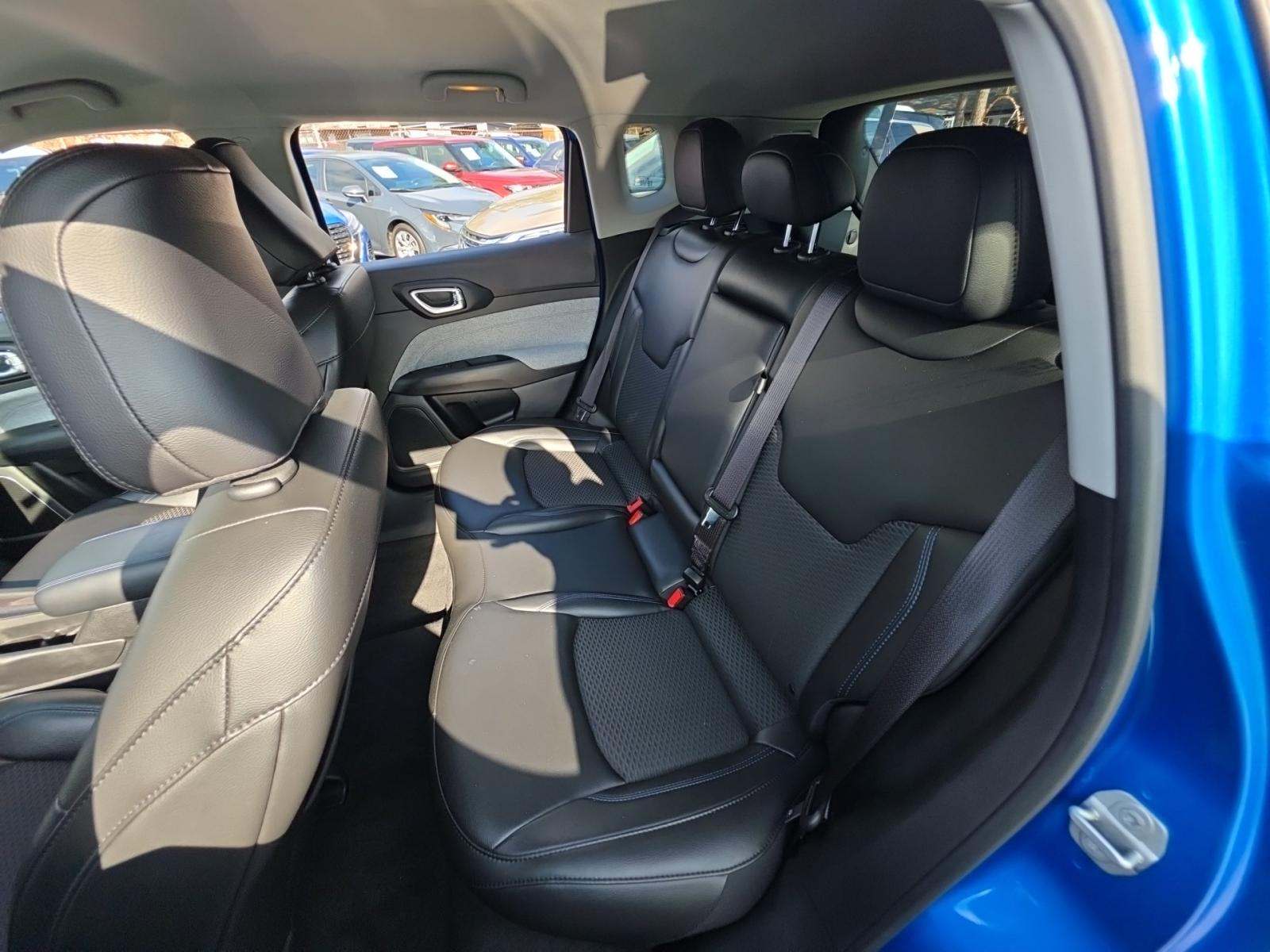 2022 Jeep Compass Latitude FWD