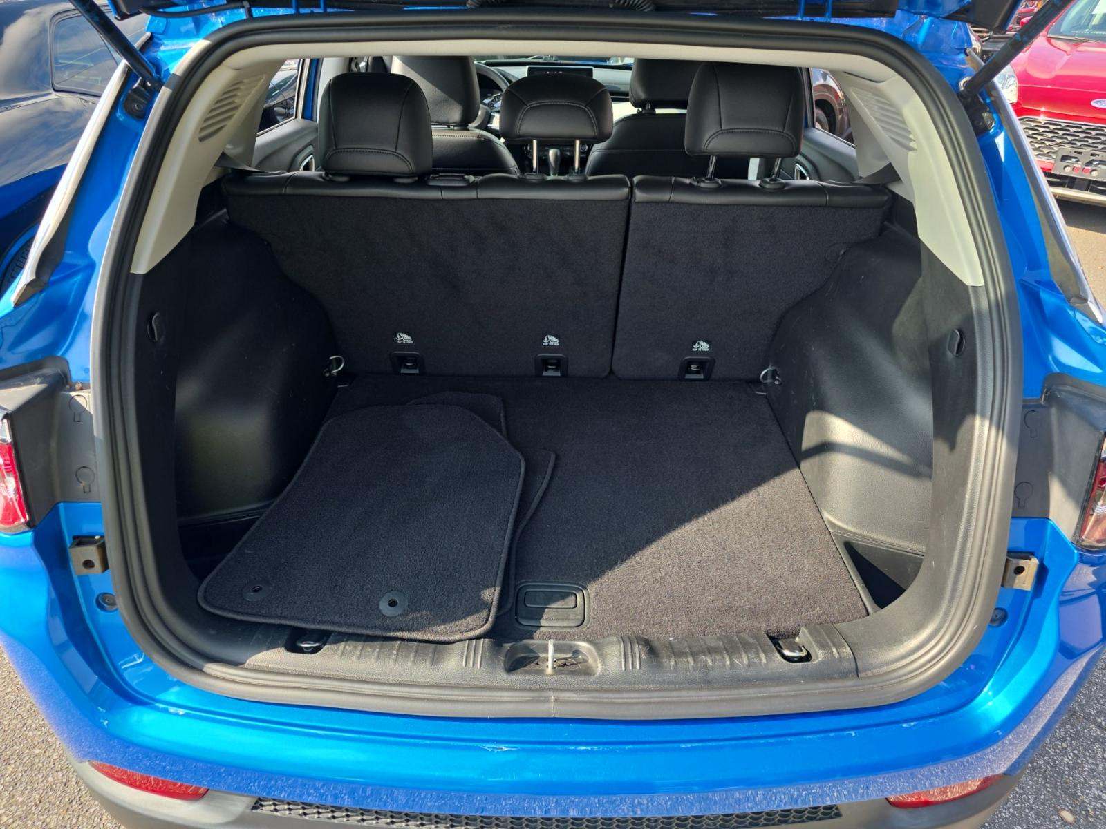 2022 Jeep Compass Latitude FWD
