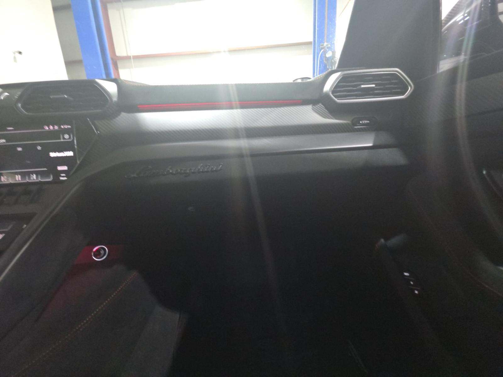 2023 Lamborghini Urus Performante AWD