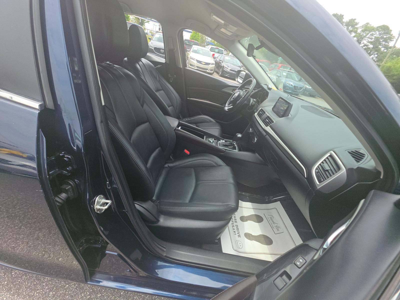 2017 MAZDA MAZDA3 Touring FWD
