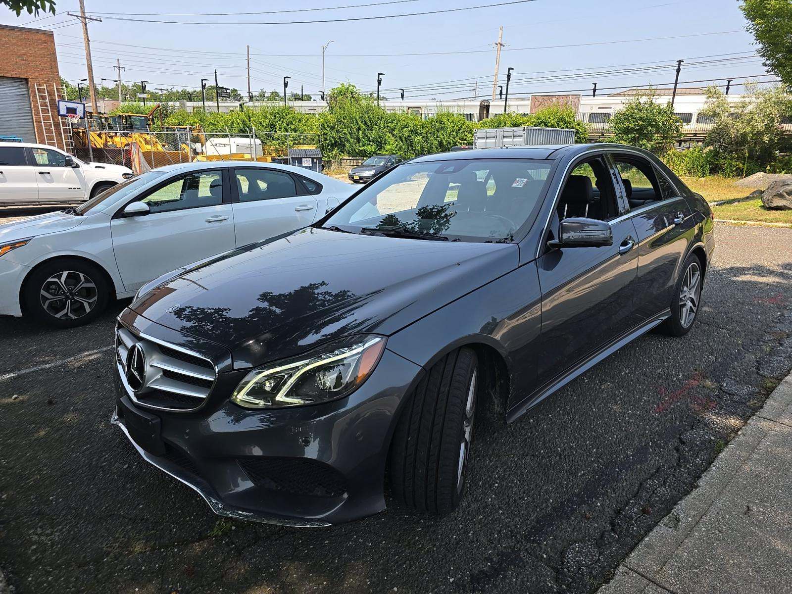 2016 Mercedes-Benz E 400 Sedan
