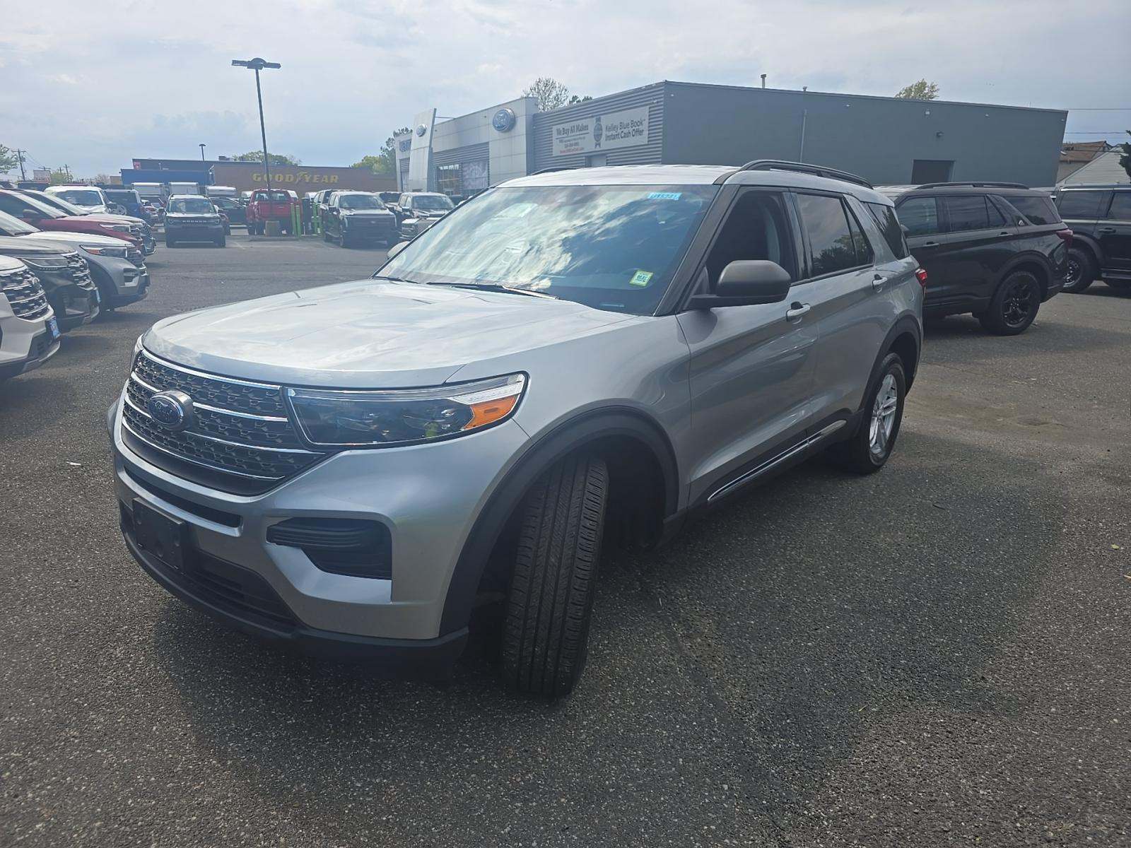 FORD EXPLORER - 1