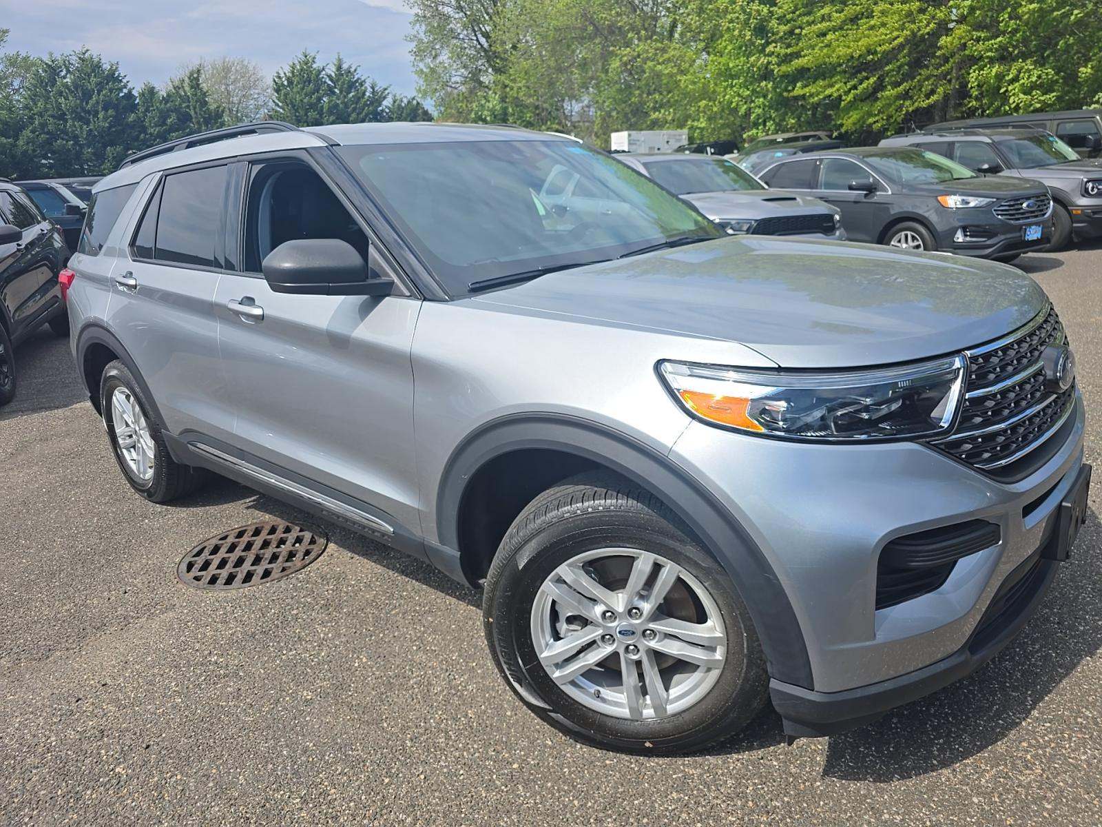 FORD EXPLORER - 4