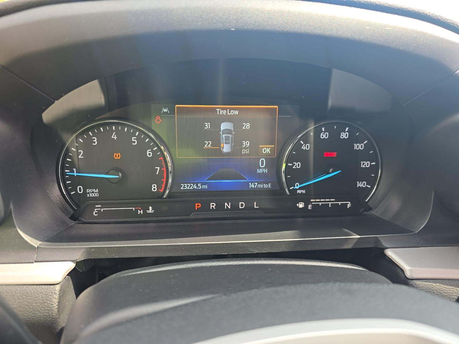FORD EXPLORER - 9