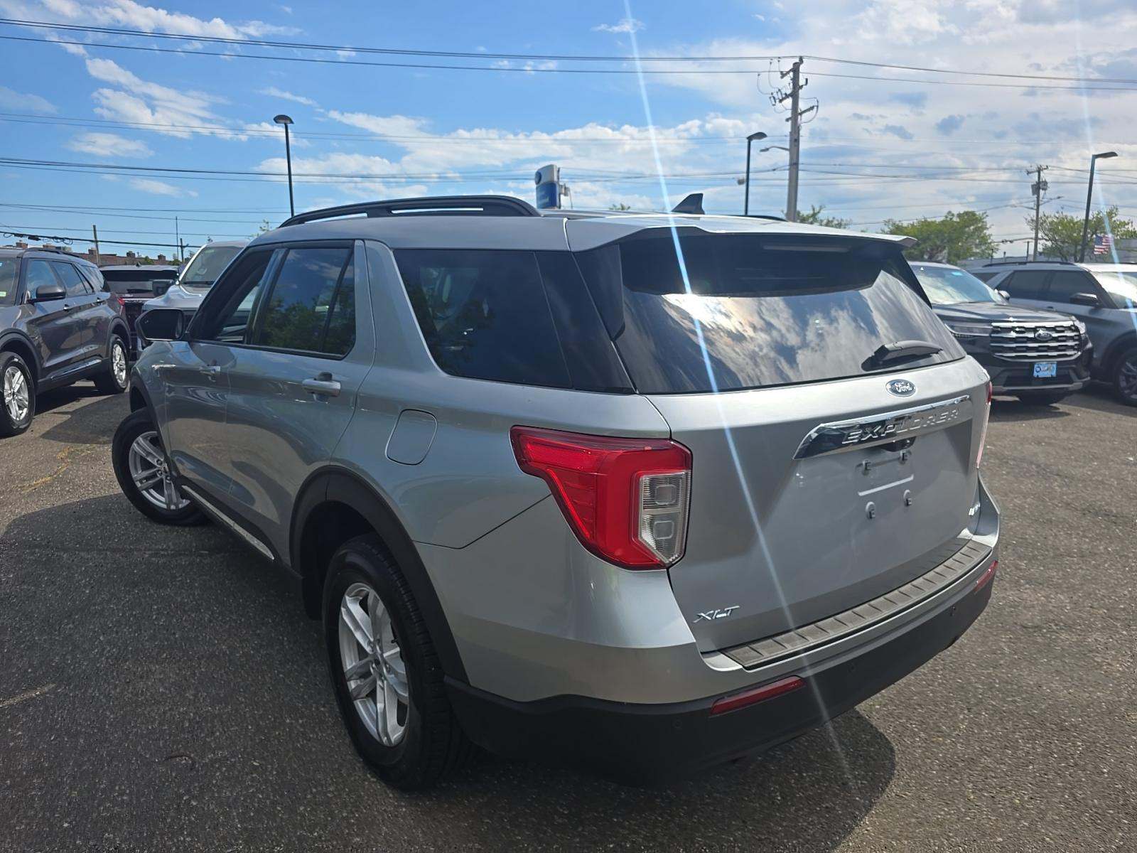 FORD EXPLORER - 2