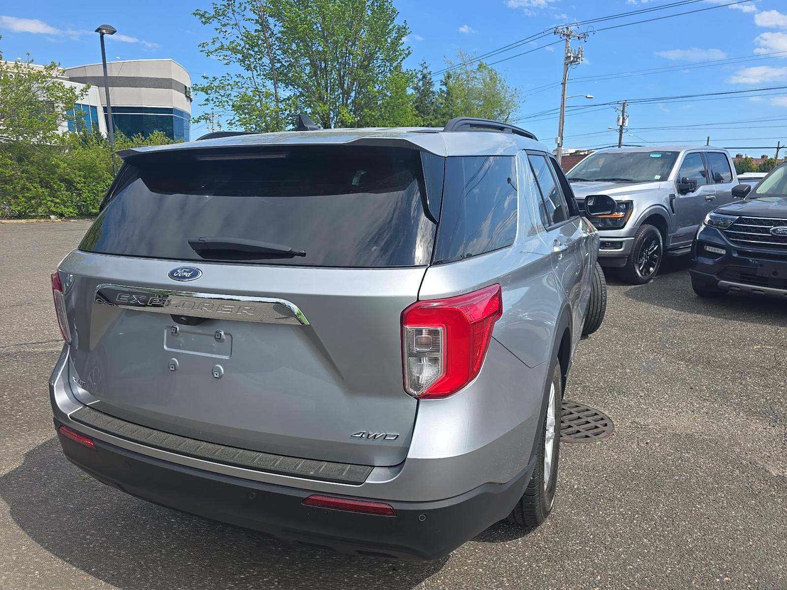FORD EXPLORER - 3