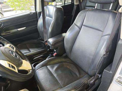 JEEP LATITUDE HIGH ALTITUDE EDITION - 6