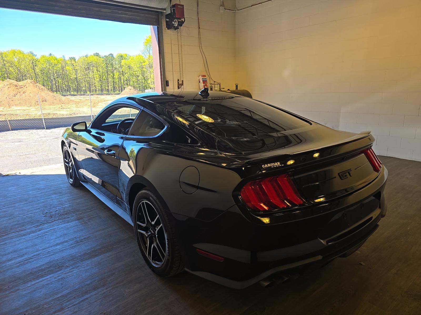 FORD MUSTANG - 2