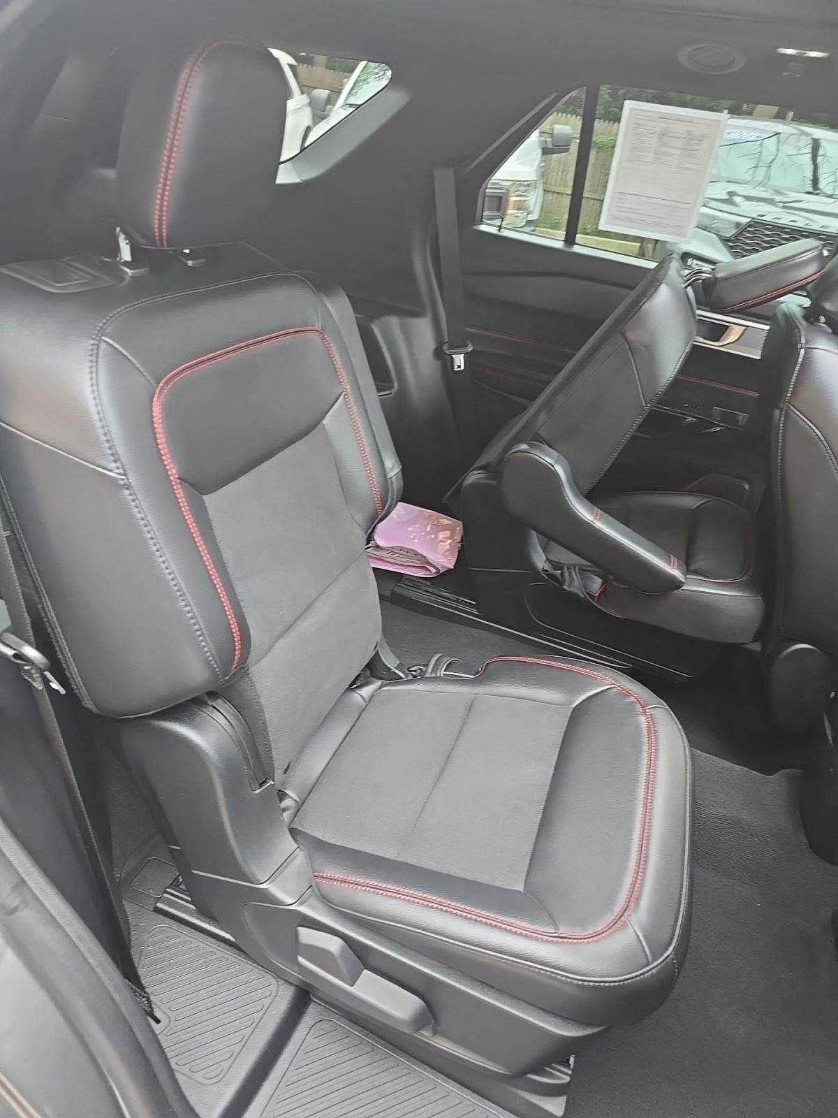 2022 Ford Explorer ST-Line AWD