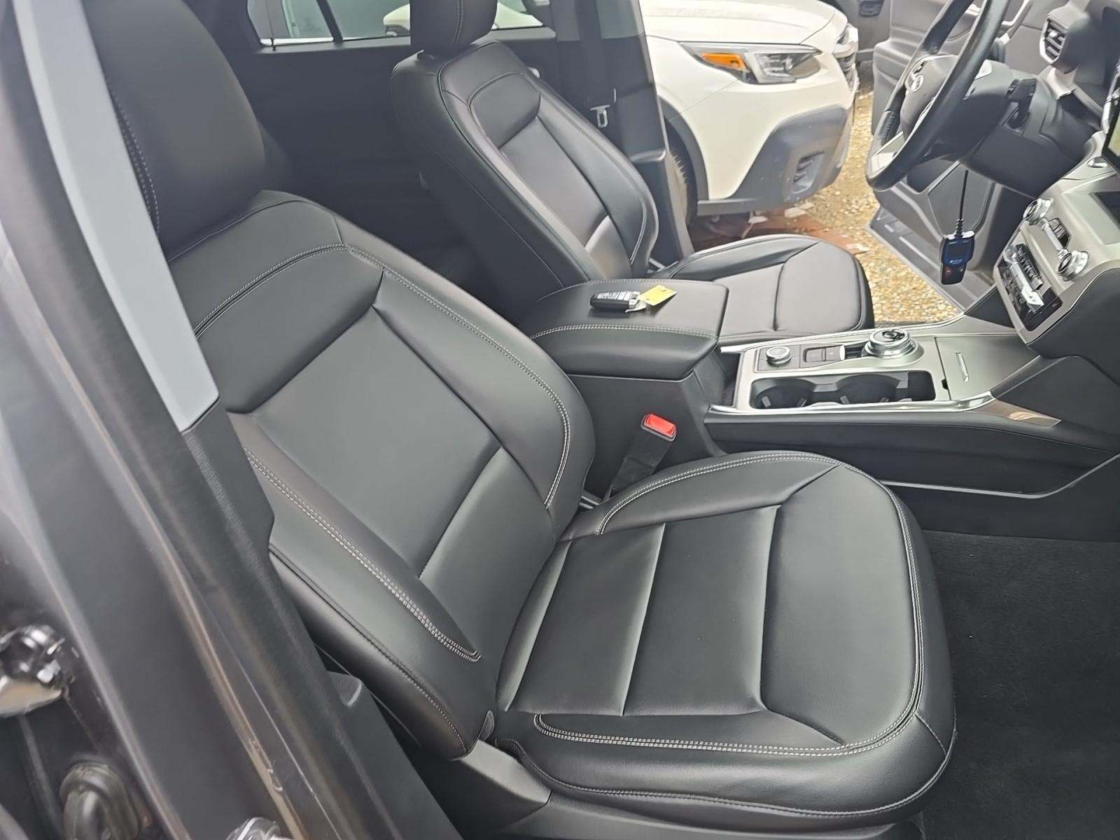 2022 Ford Explorer XLT AWD