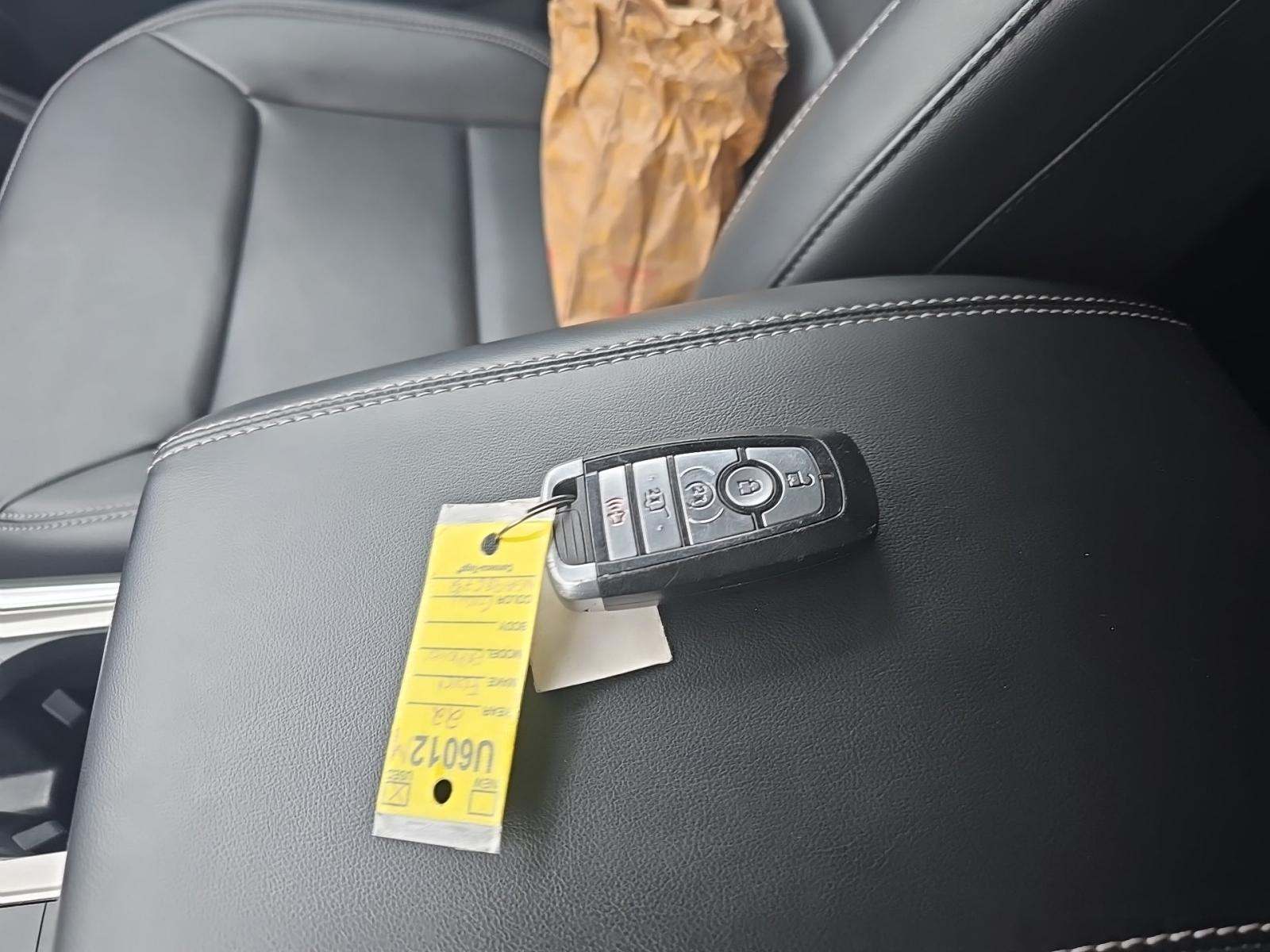 2022 Ford Explorer XLT AWD