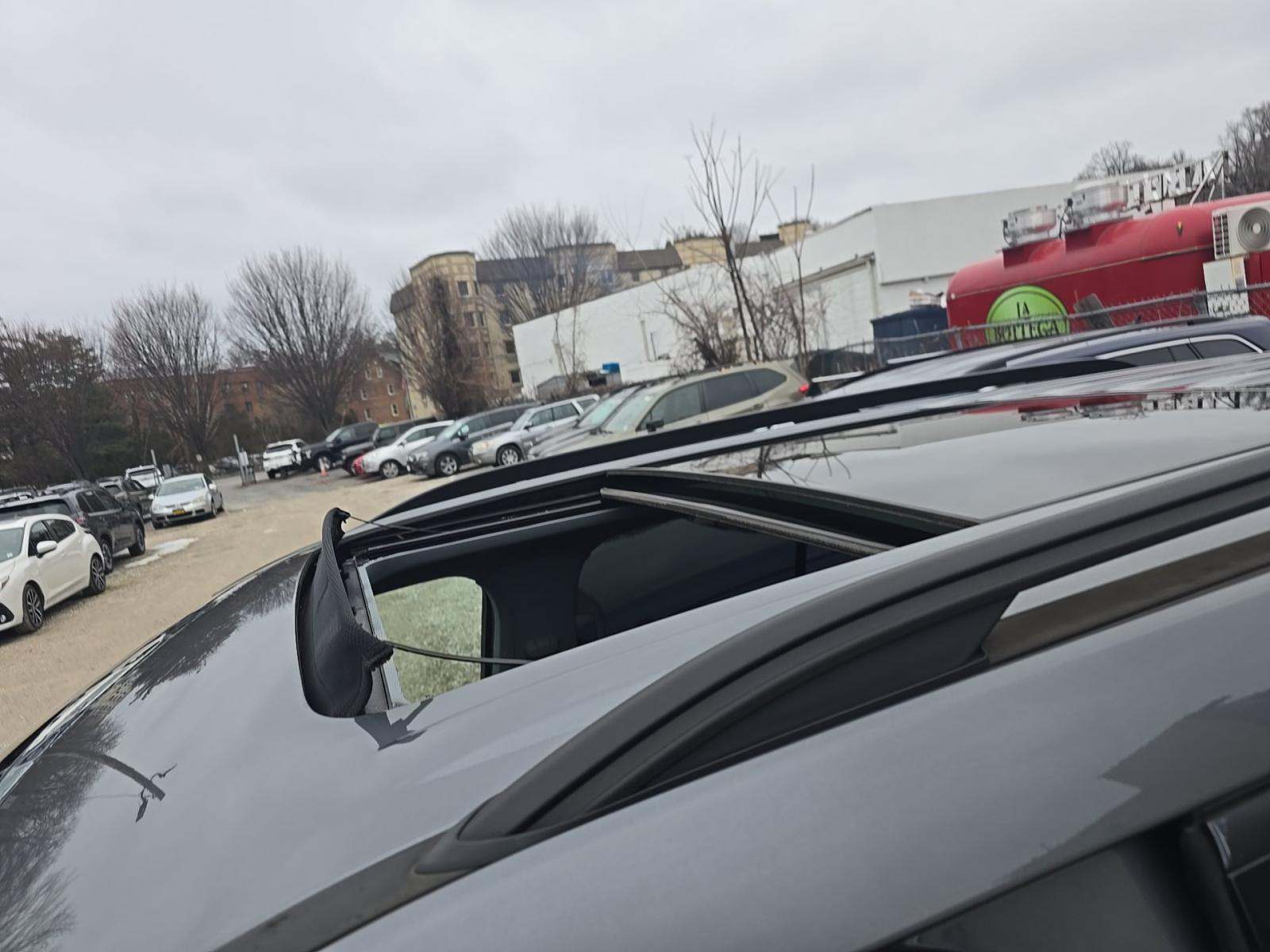 2022 Ford Explorer XLT AWD