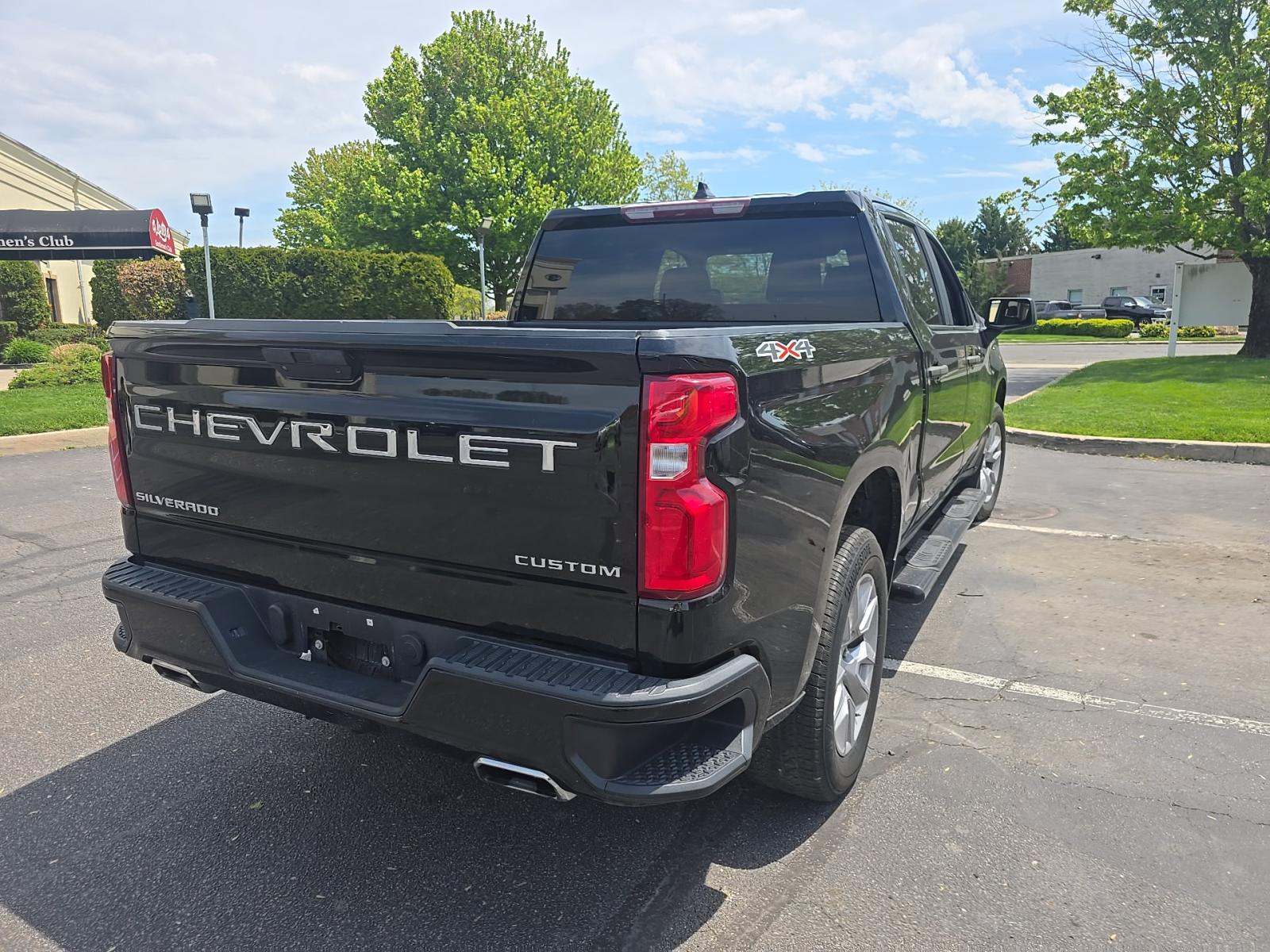 2019 Chevrolet Silverado 1500 Custom AWD
