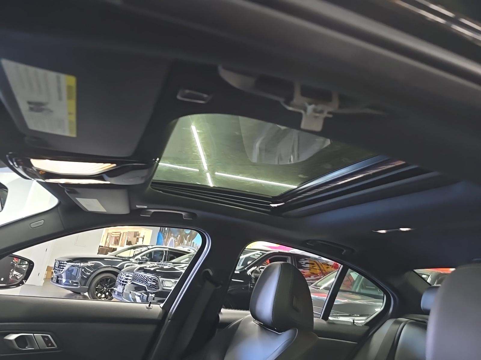 2023 BMW 3 Series 330i xDrive AWD