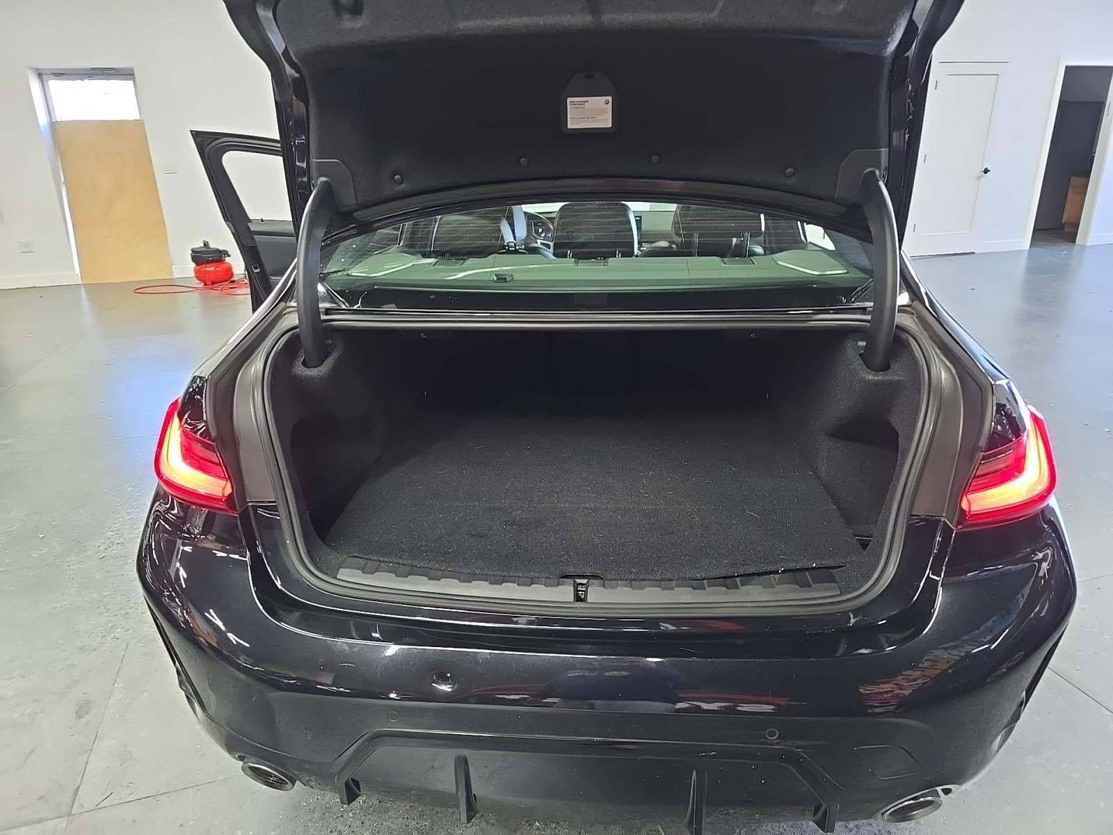 2023 BMW 3 Series 330i xDrive AWD