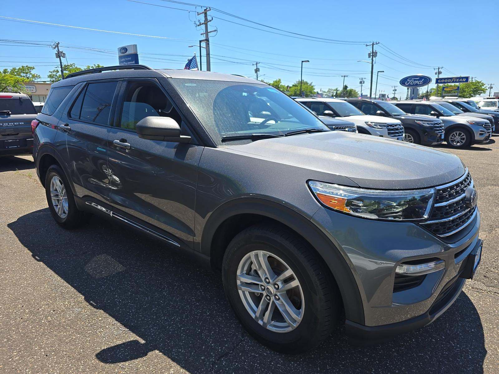 FORD EXPLORER - 4