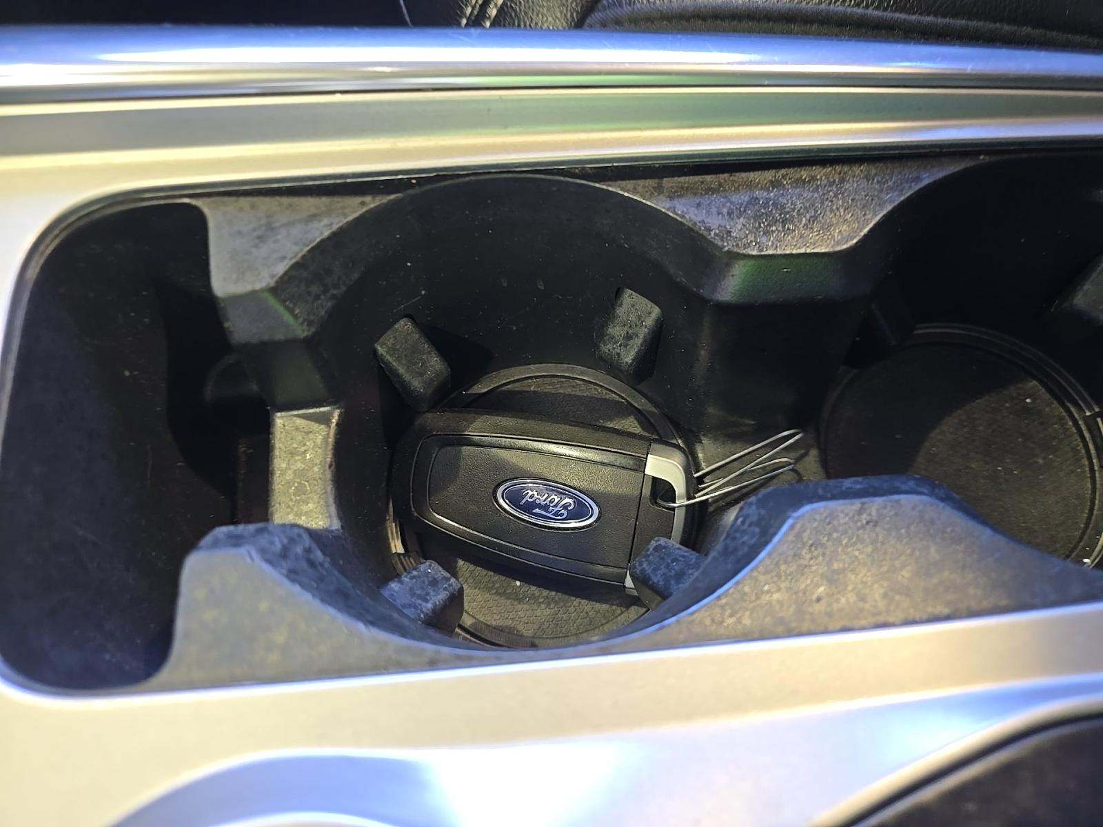 FORD EXPLORER - 8