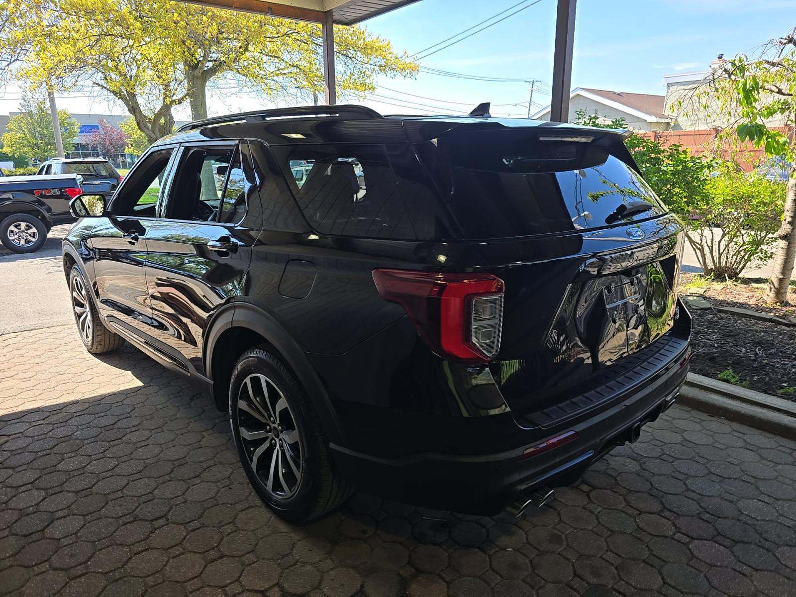 FORD EXPLORER - 2