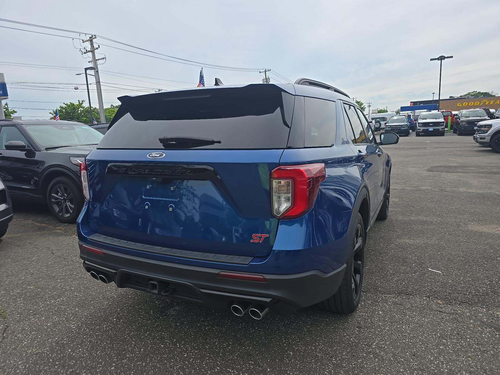 FORD EXPLORER - 3