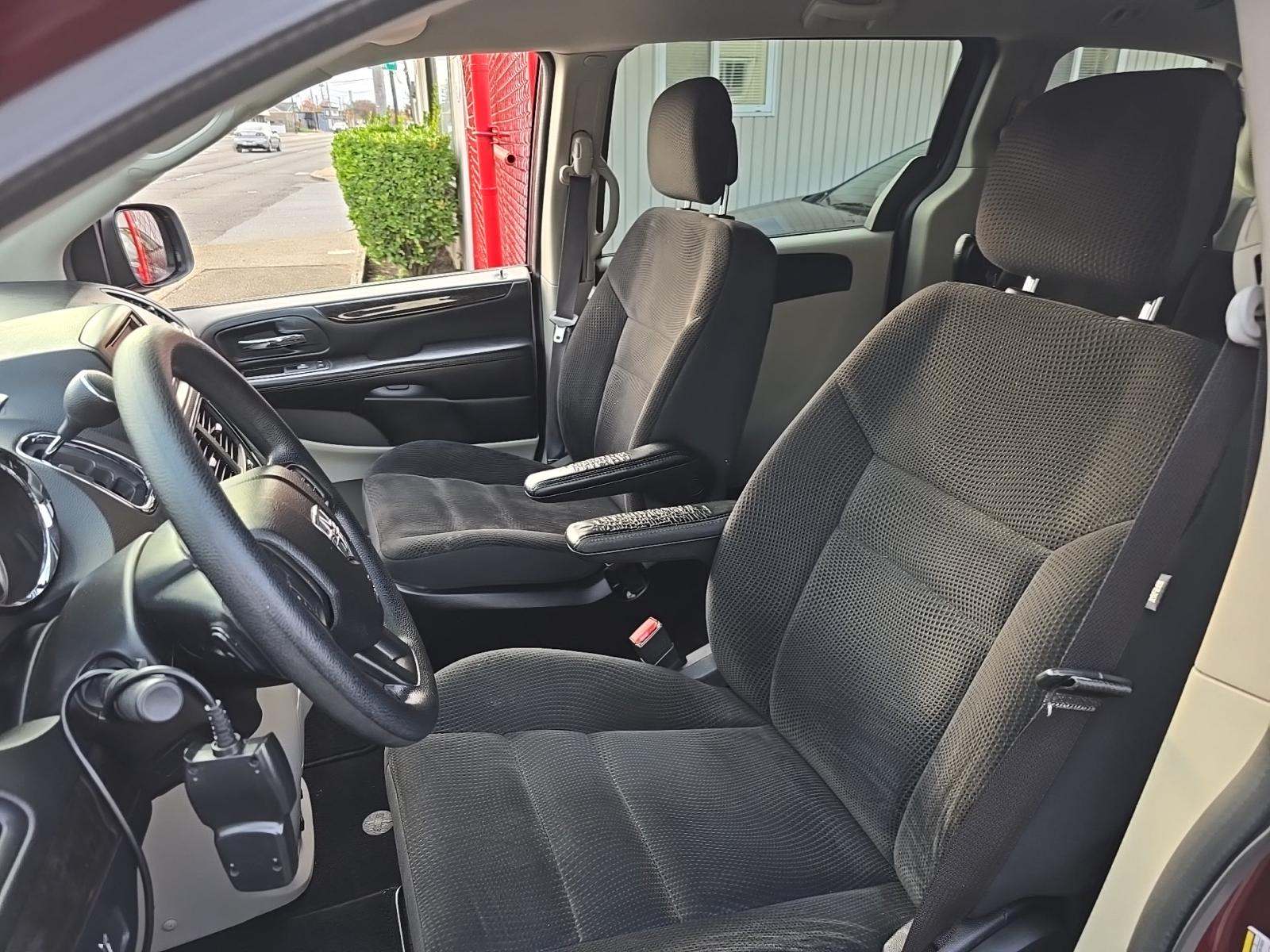 2019 Dodge Grand Caravan SE FWD