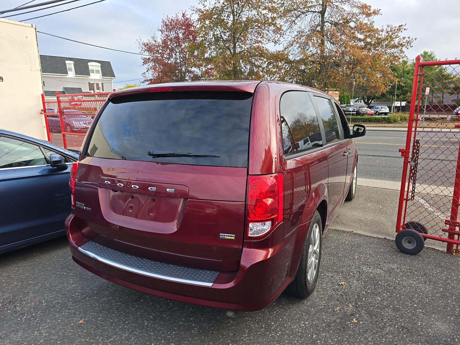2019 Dodge Grand Caravan SE FWD