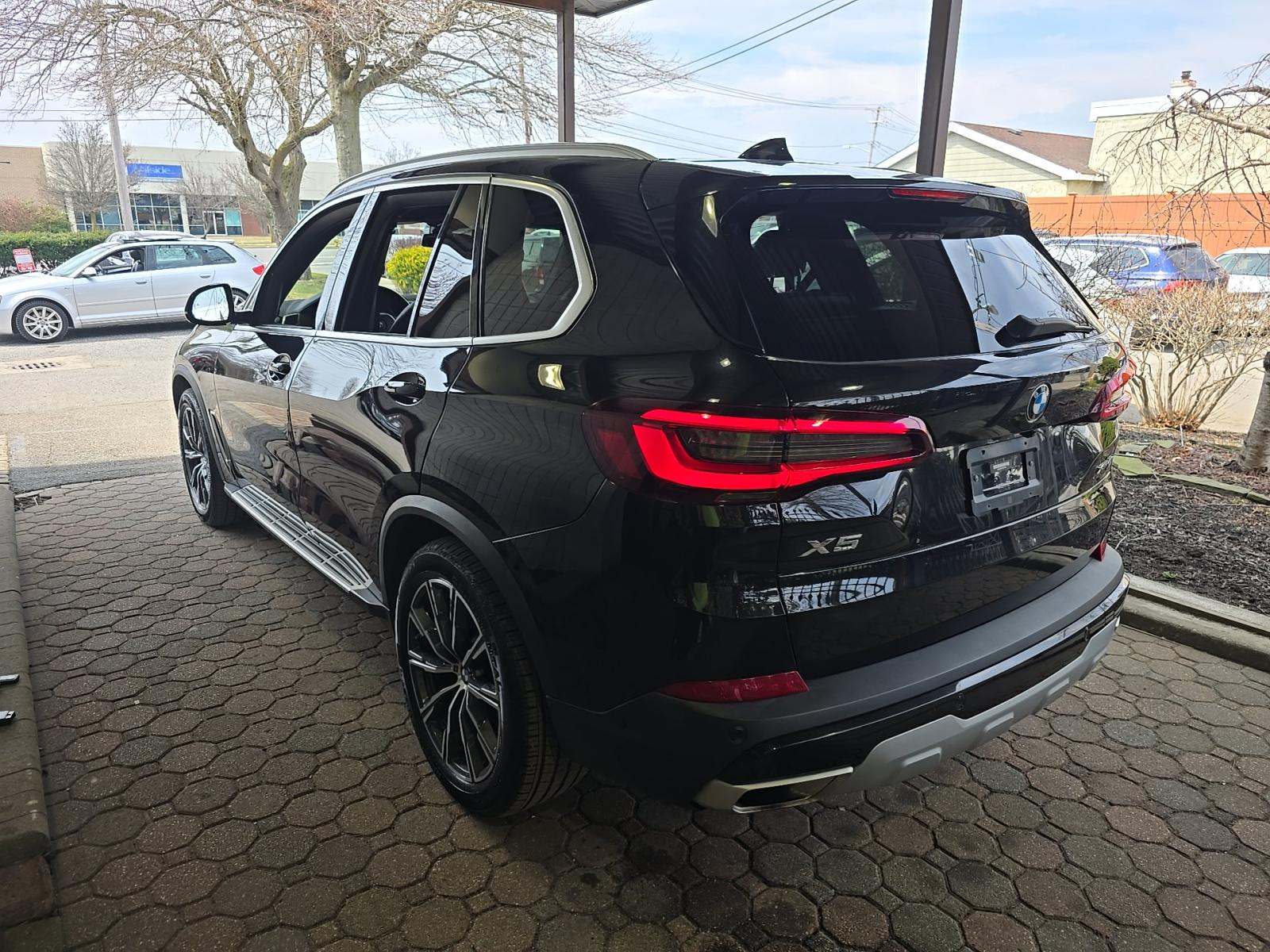 2023 BMW X5 xDrive40i AWD