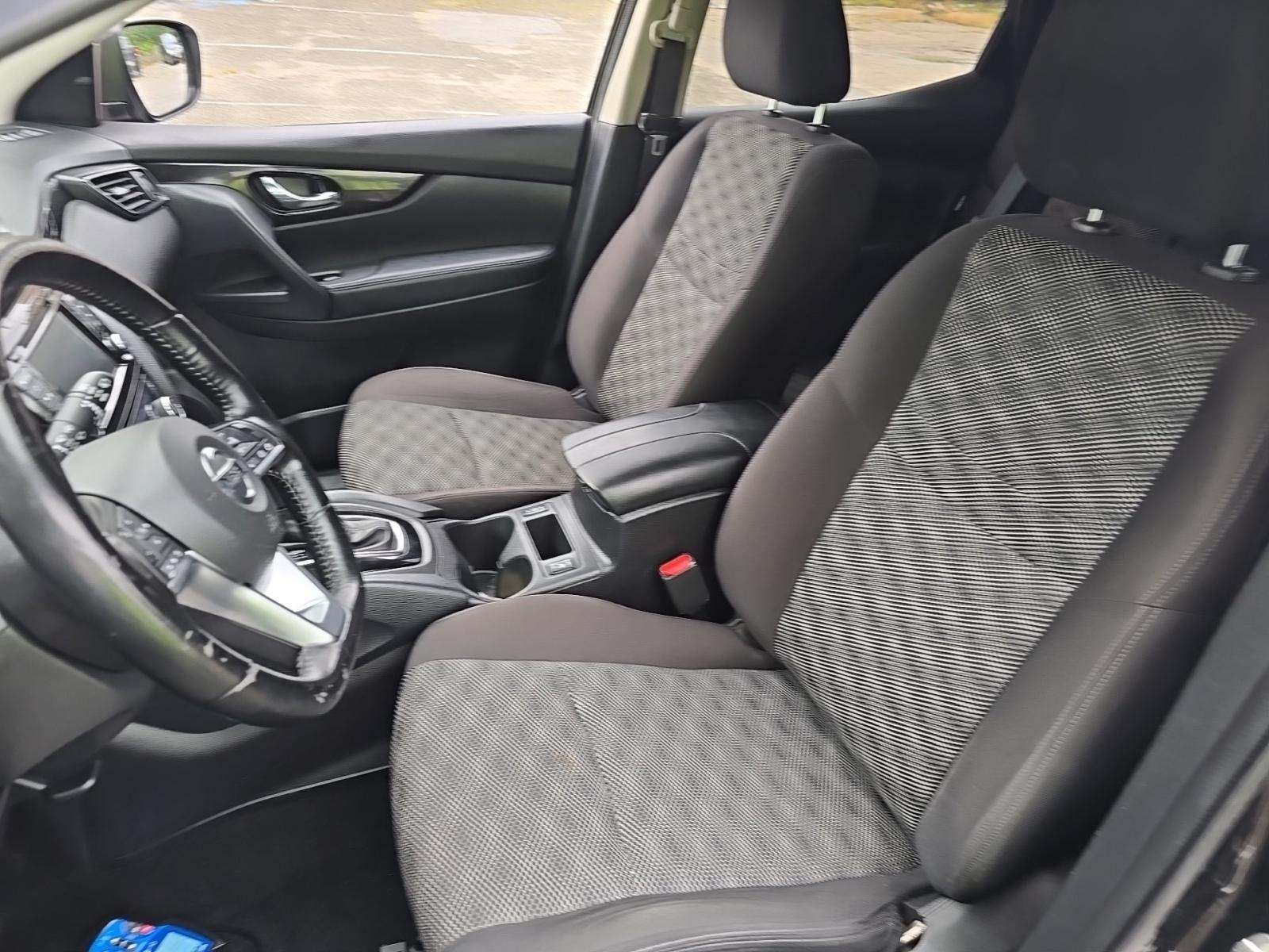 2022 Nissan Rogue Sport SV AWD