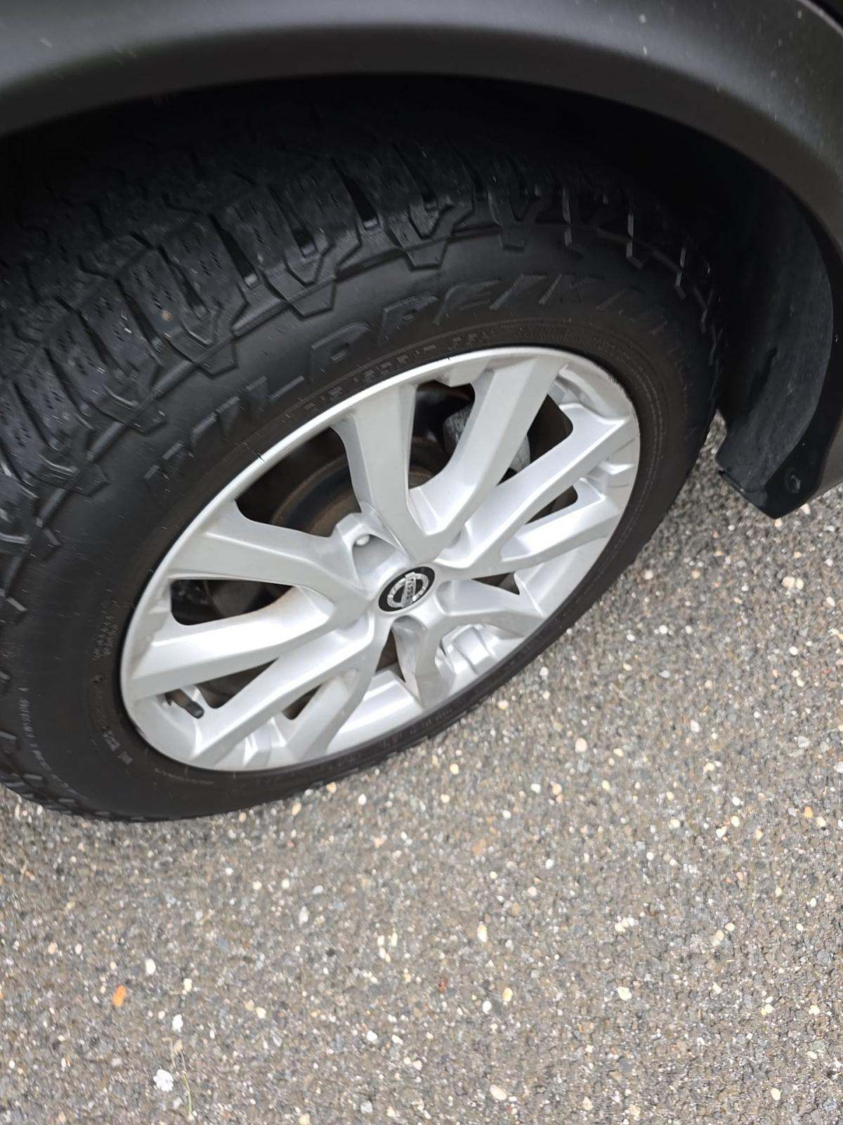 2022 Nissan Rogue Sport SV AWD