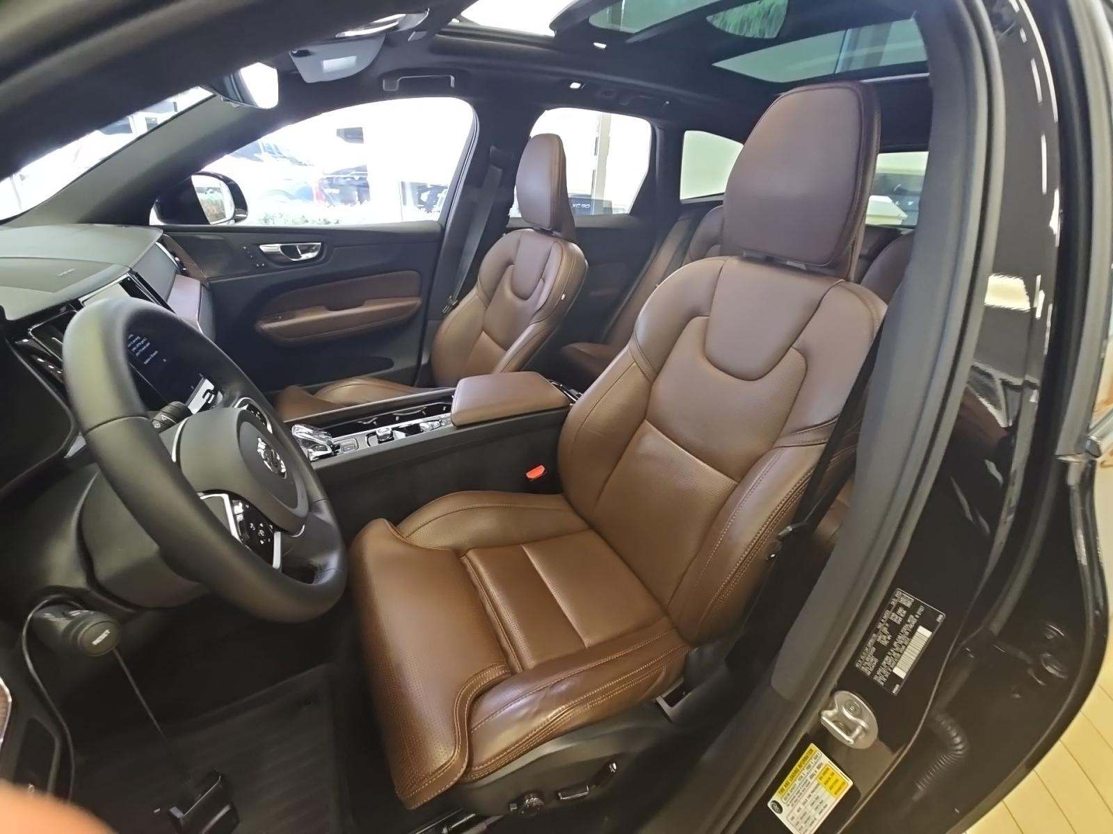 2023 Volvo XC60 B5 Ultimate AWD