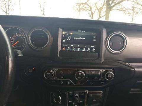 JEEP UNLIMITED SAHARA - 10