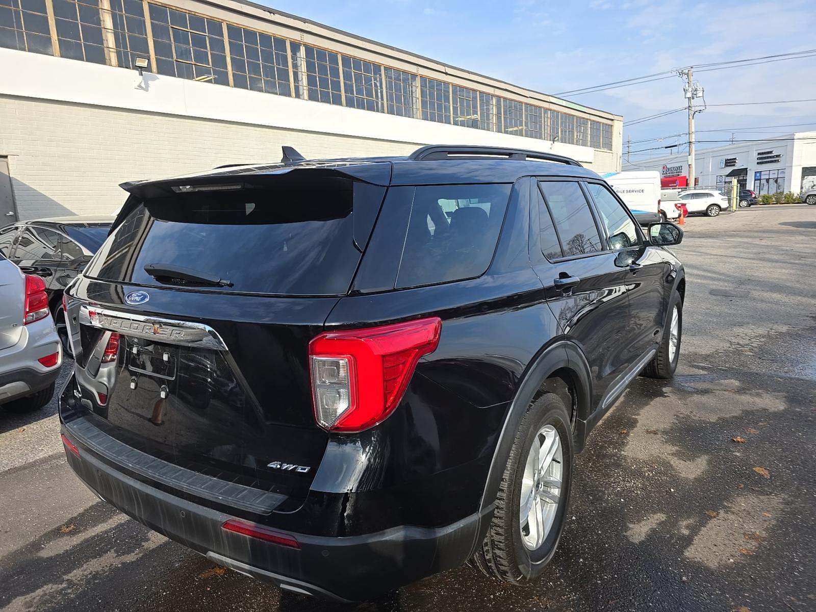 2022 Ford Explorer XLT AWD