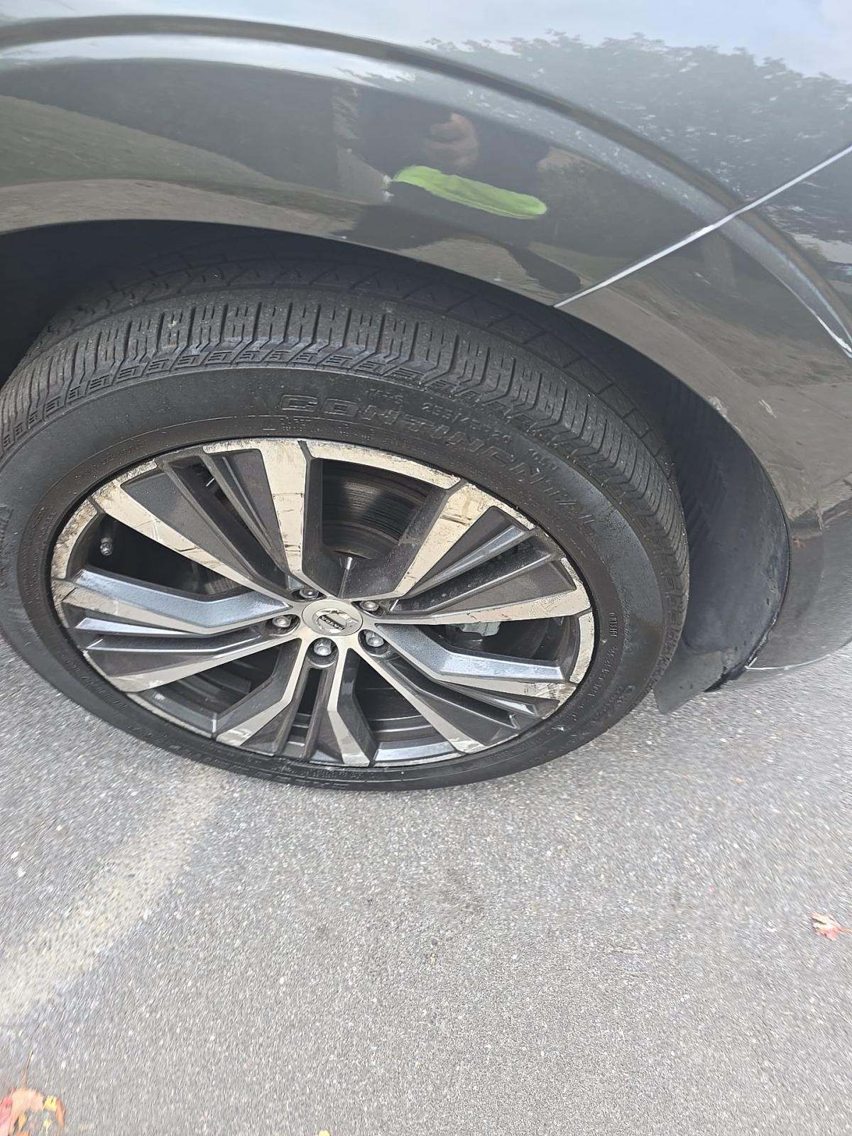 2022 Volvo XC60 B5 Momentum AWD